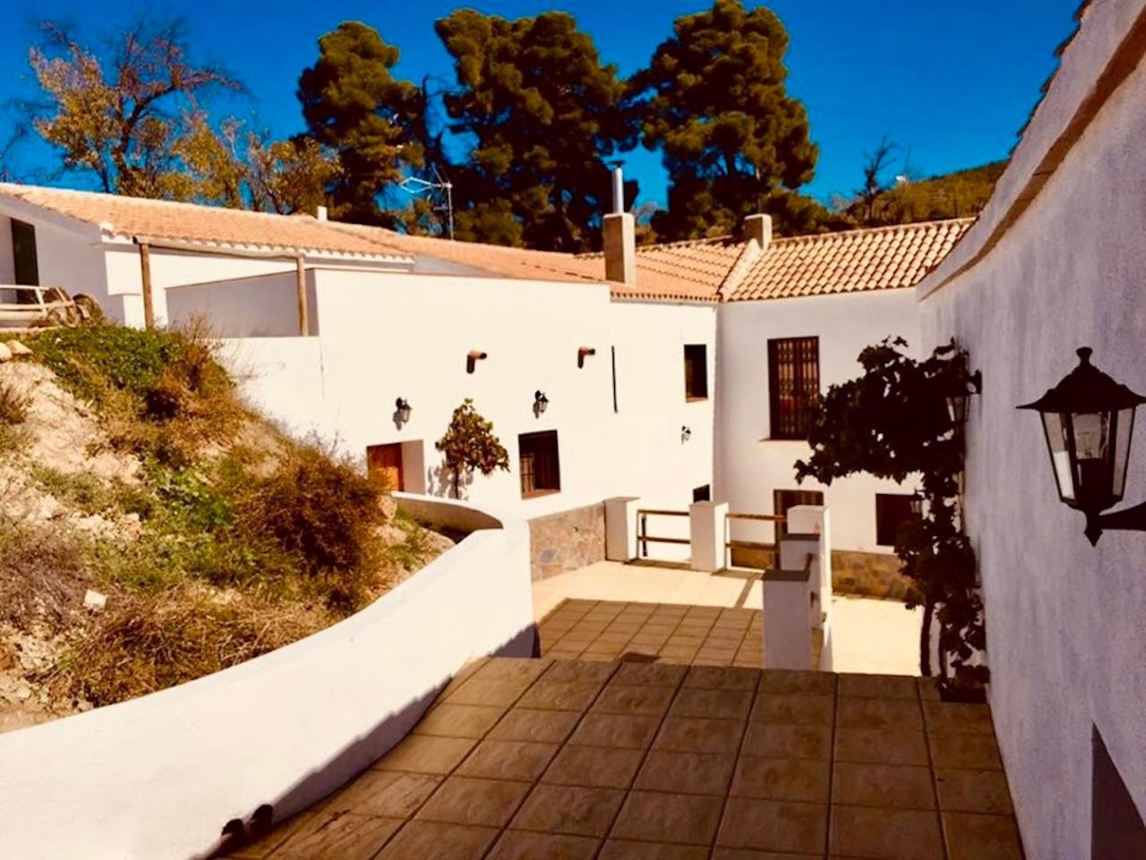 Villa photo 3