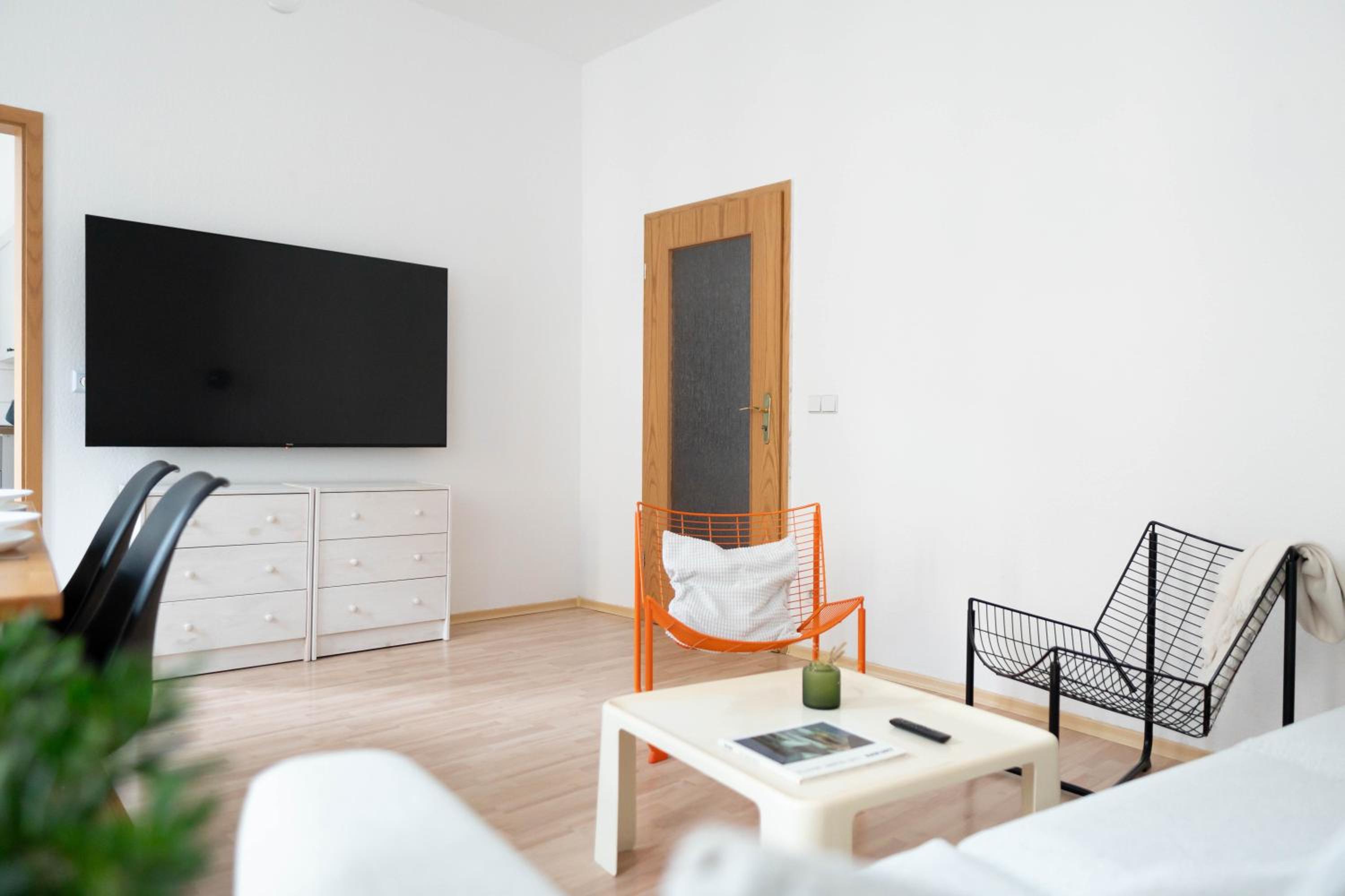 Two-Bedroom Apartment - Photo 20