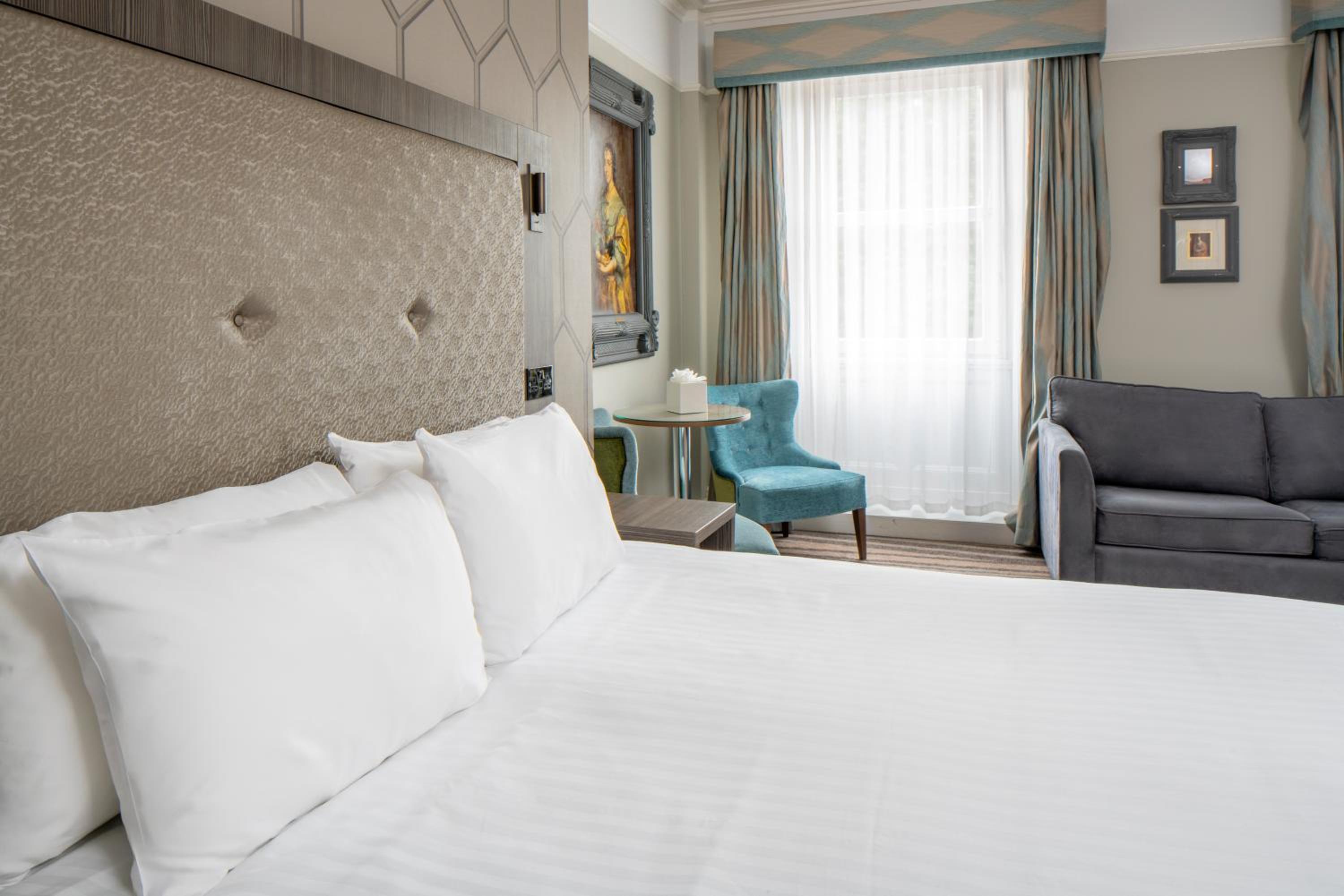 Superior Double Room with Sofa Bed - Non-Smoking - Photo 7