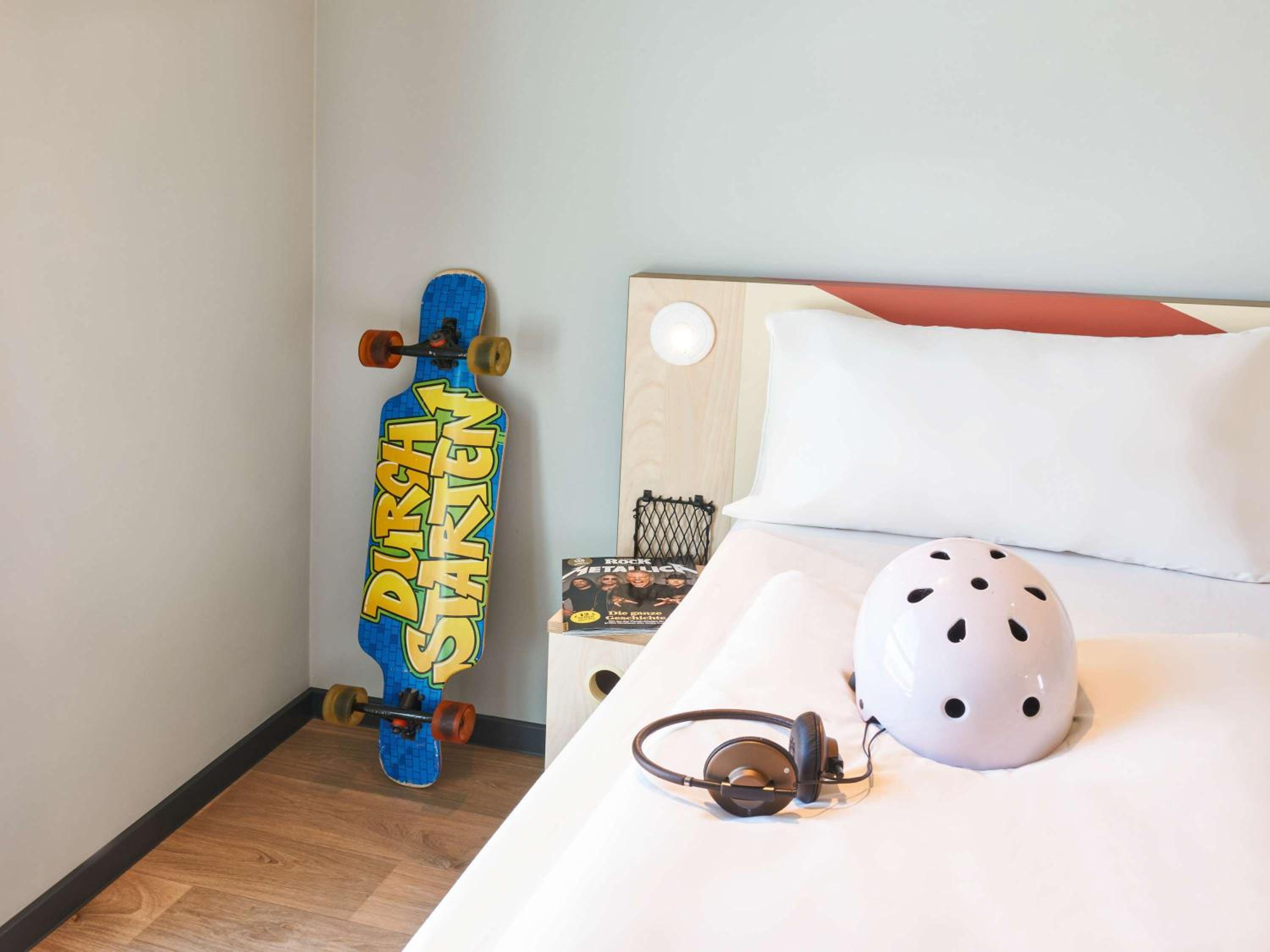 Standard Twin Room - Photo 2