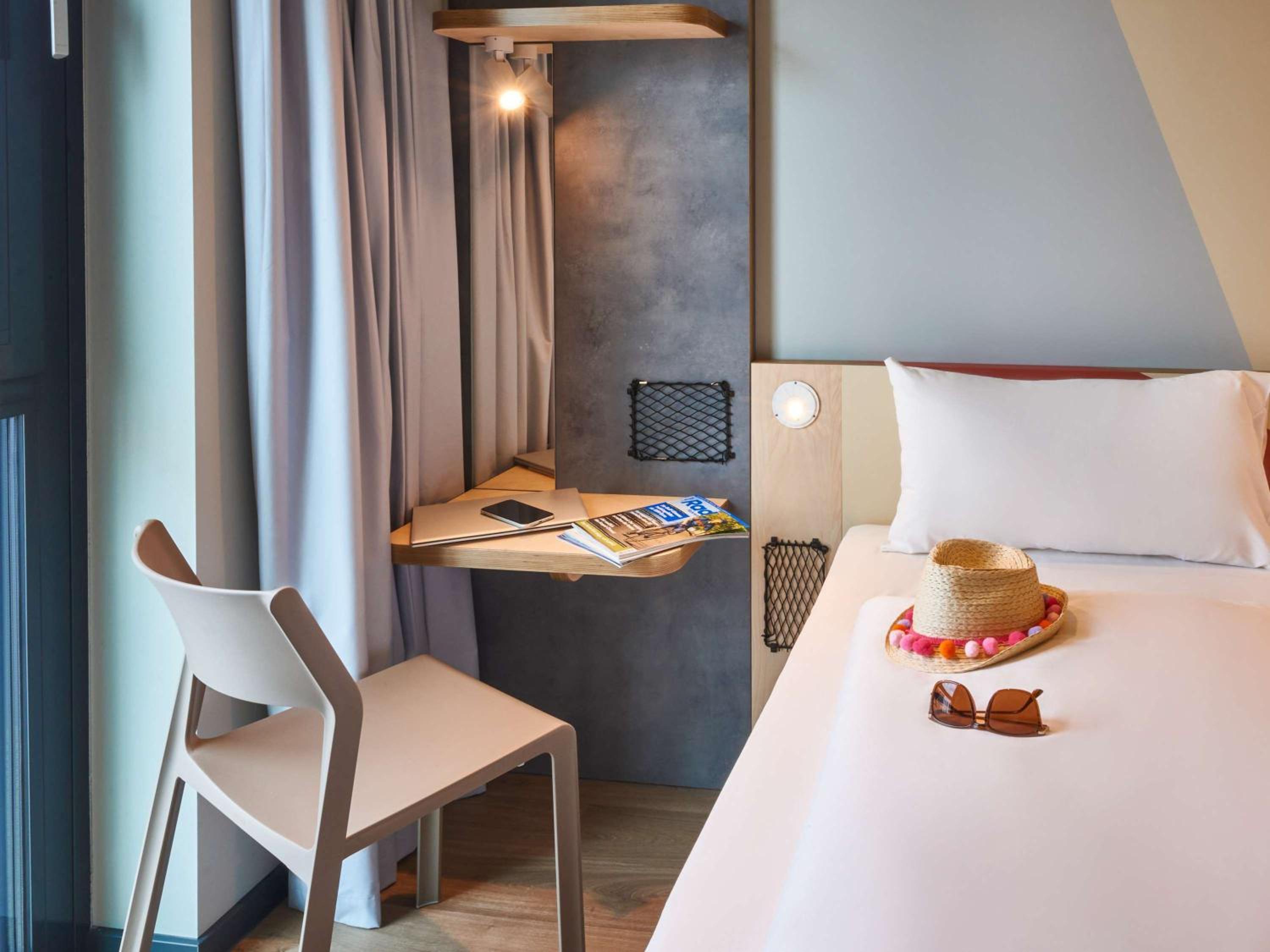 Standard Twin Room - Photo 1