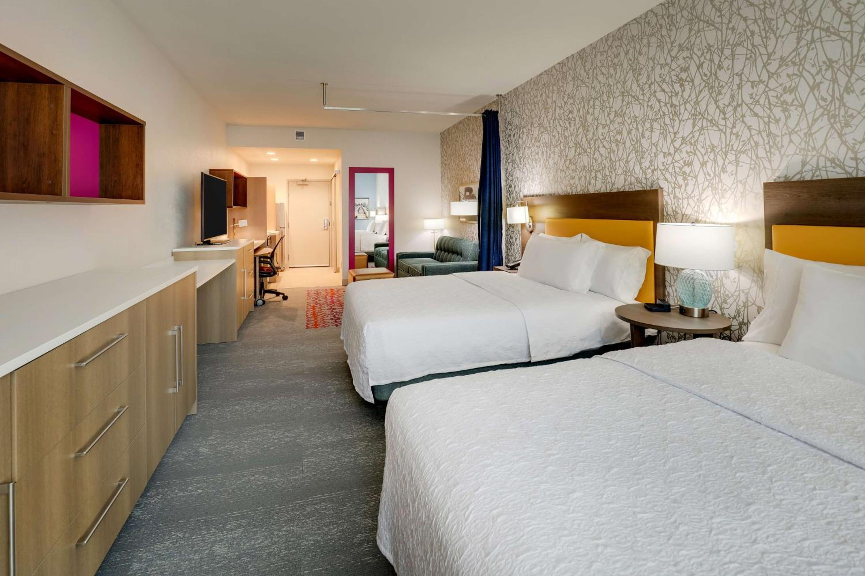 Studio Suite with Two Queen Beds - Photo 1