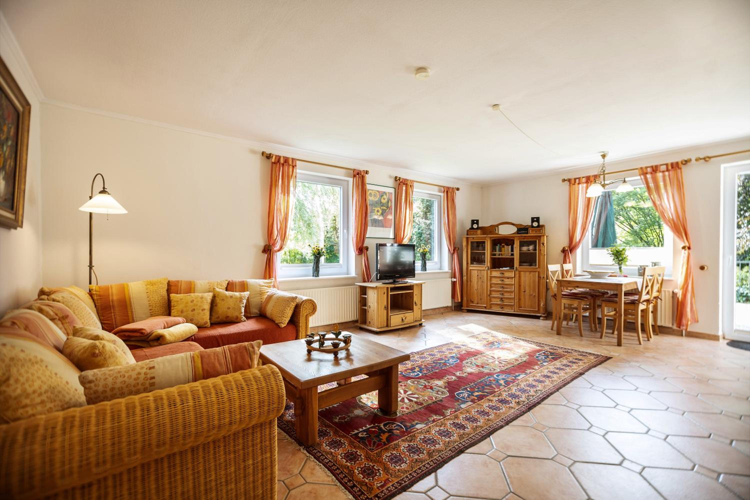Apartment mit Terrasse photo 1