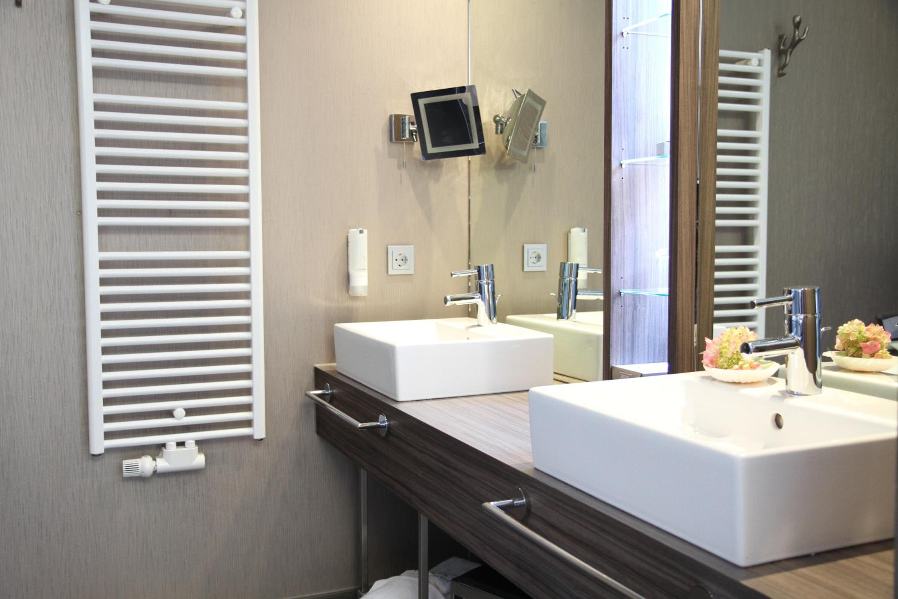 Junior Suite with Terrace - Photo 9