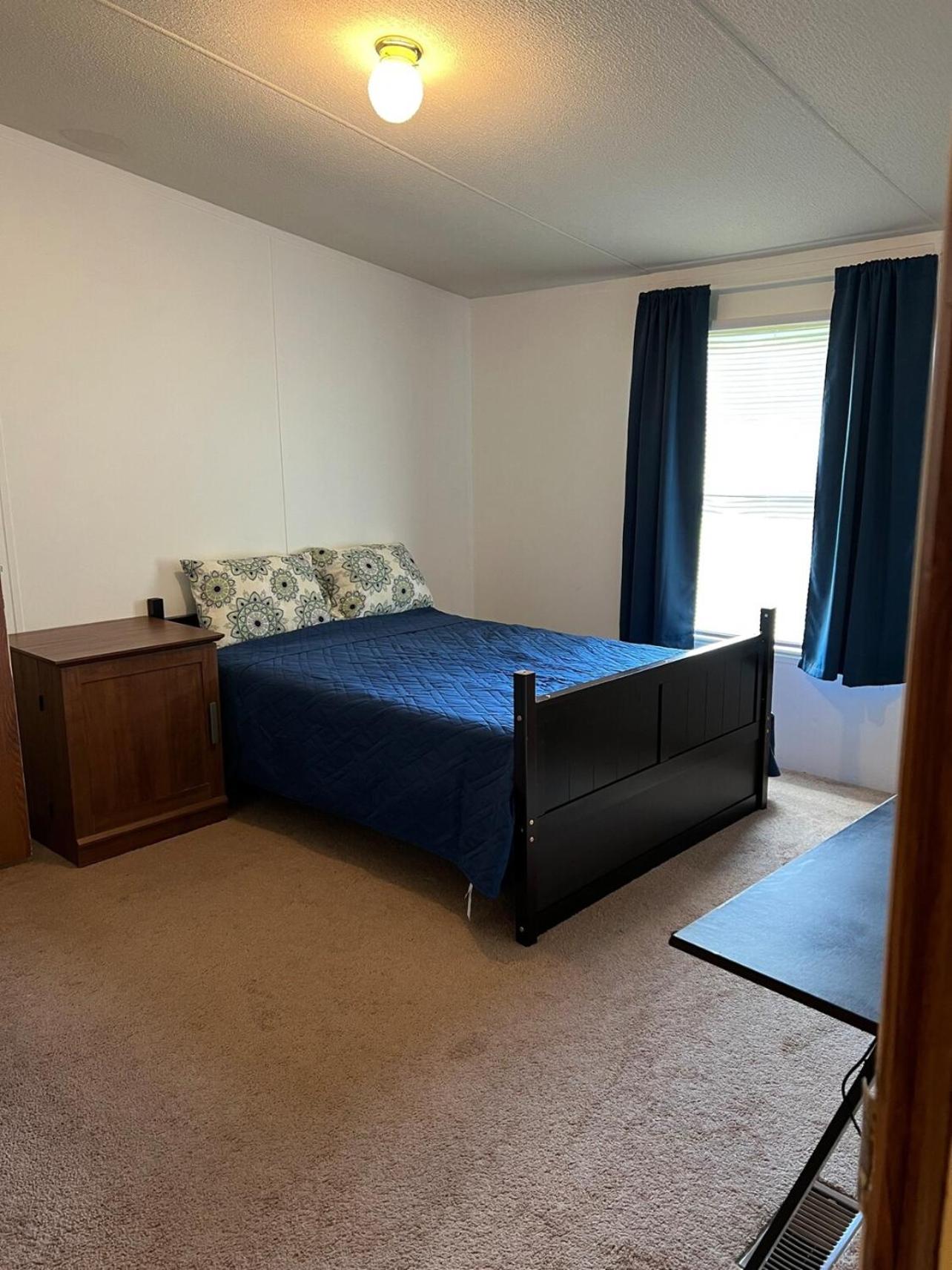 Three-Bedroom House photo 3