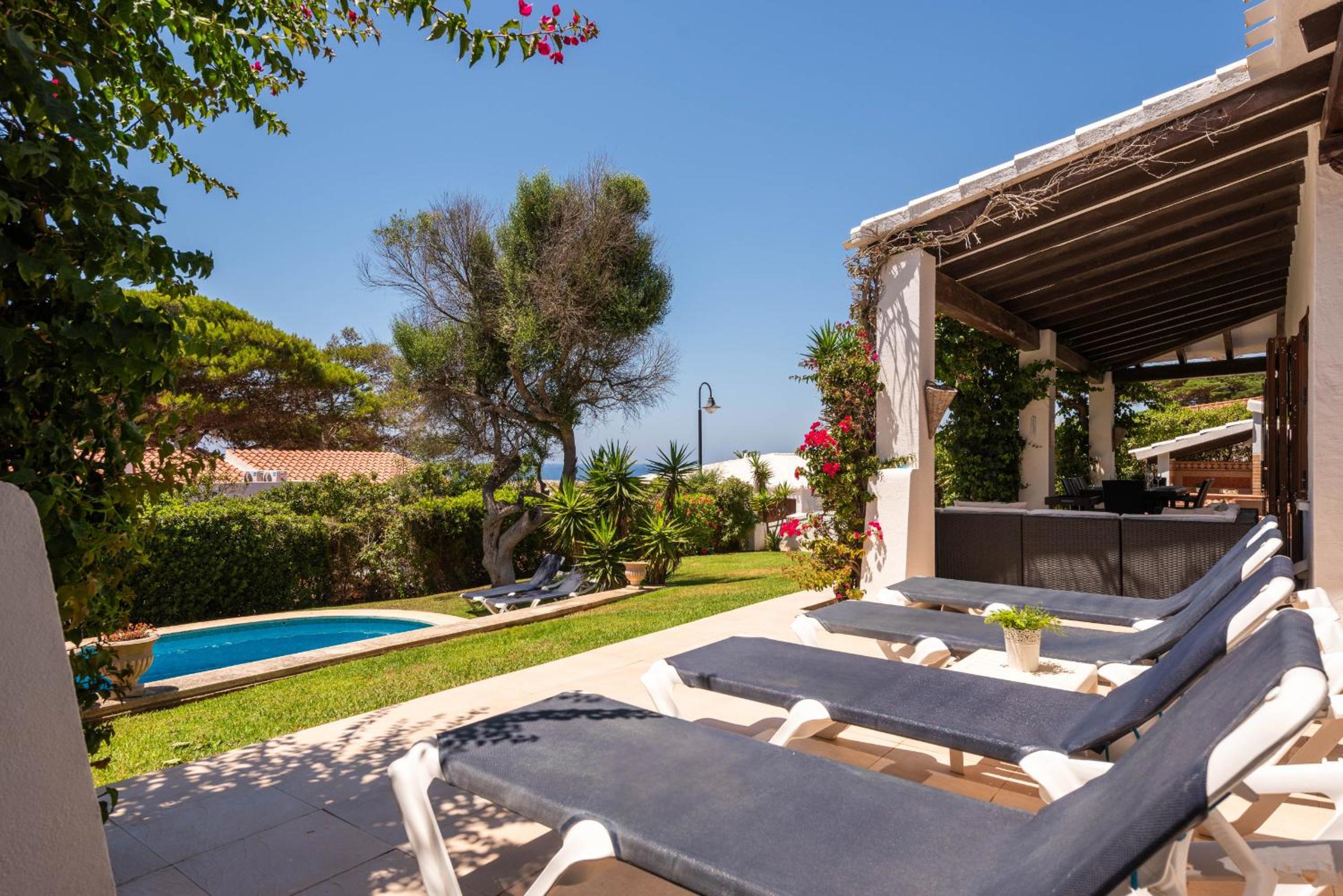 Villa photo 3