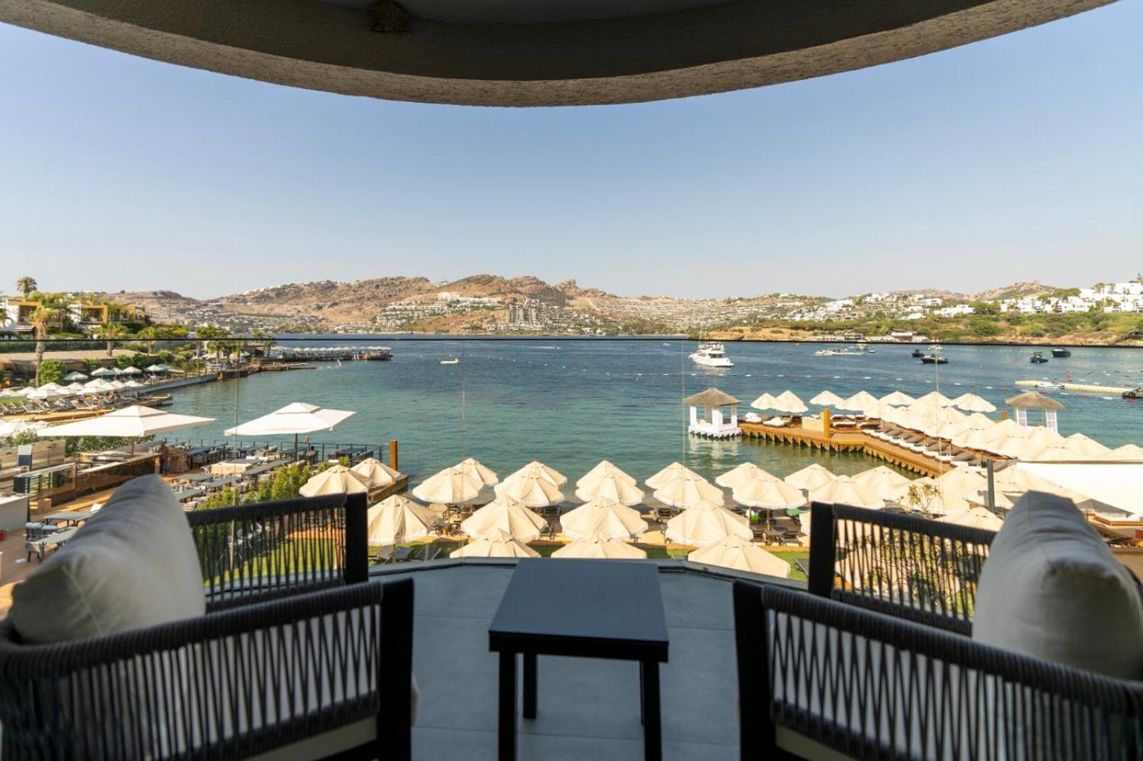 Deluxe Double Room With Sea View photo 2