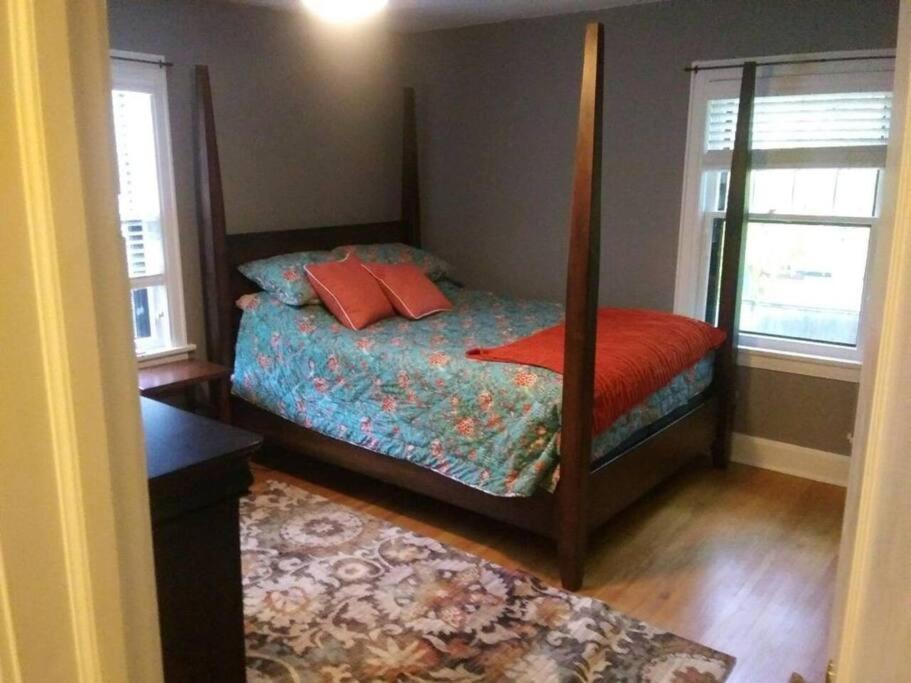 Queen Room with Shared Bathroom