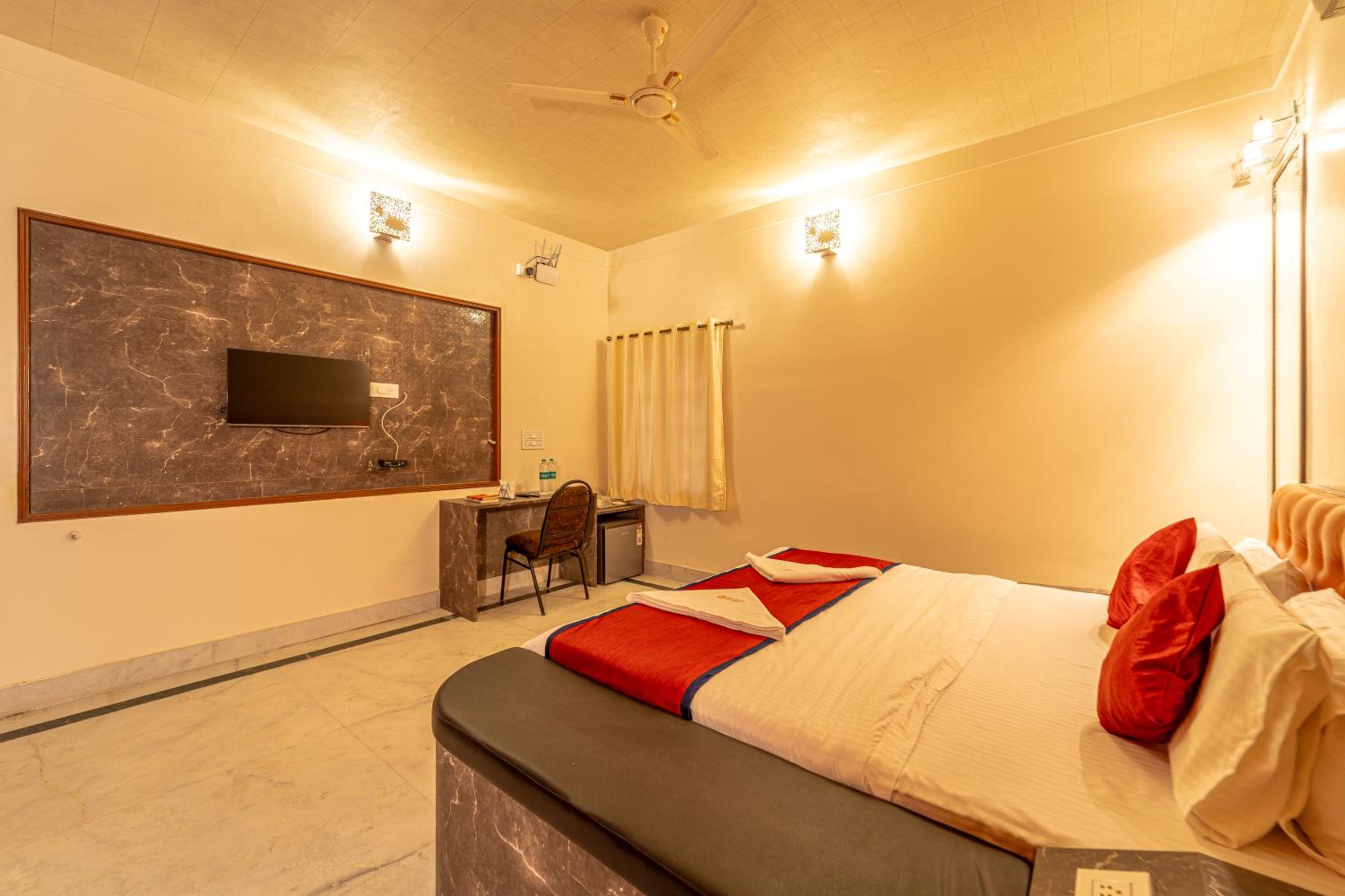 Standard King Room
