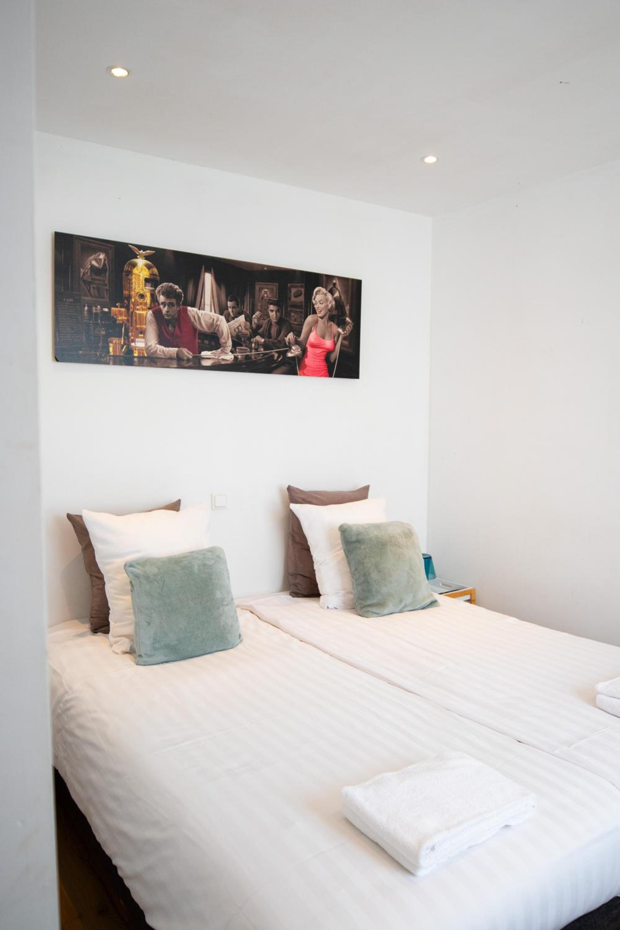 Deluxe Double or Twin Room - Photo 1