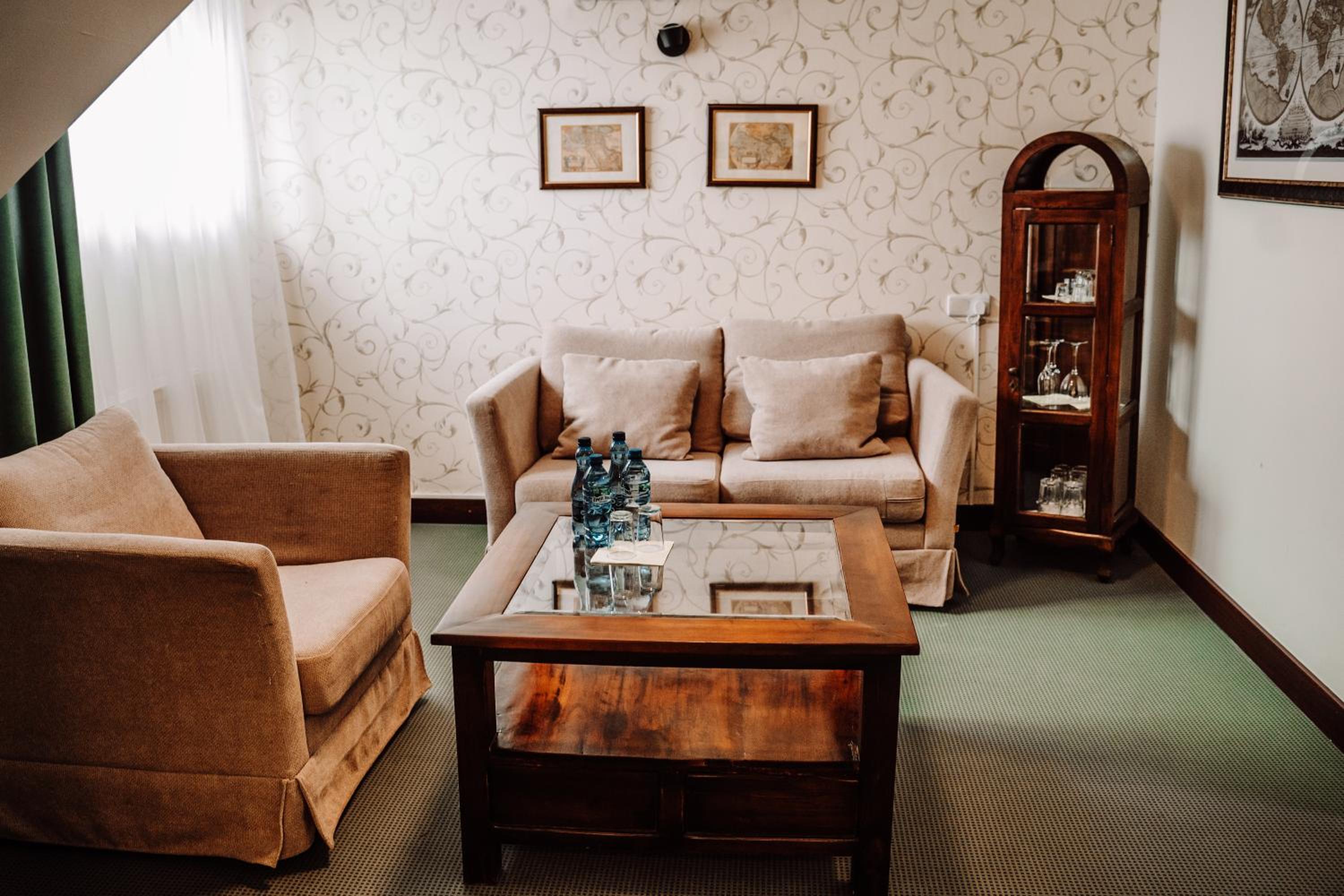 Apartment - Photo 3