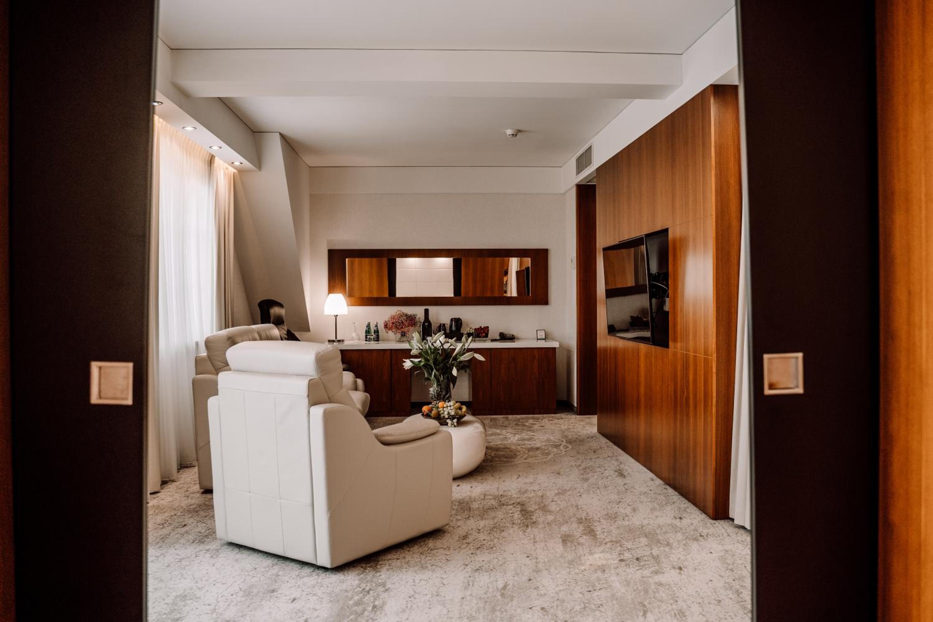 Deluxe Apartment - Photo 1