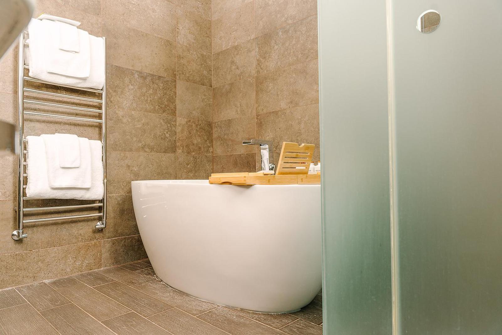 Luxe Junior Suite photo 2