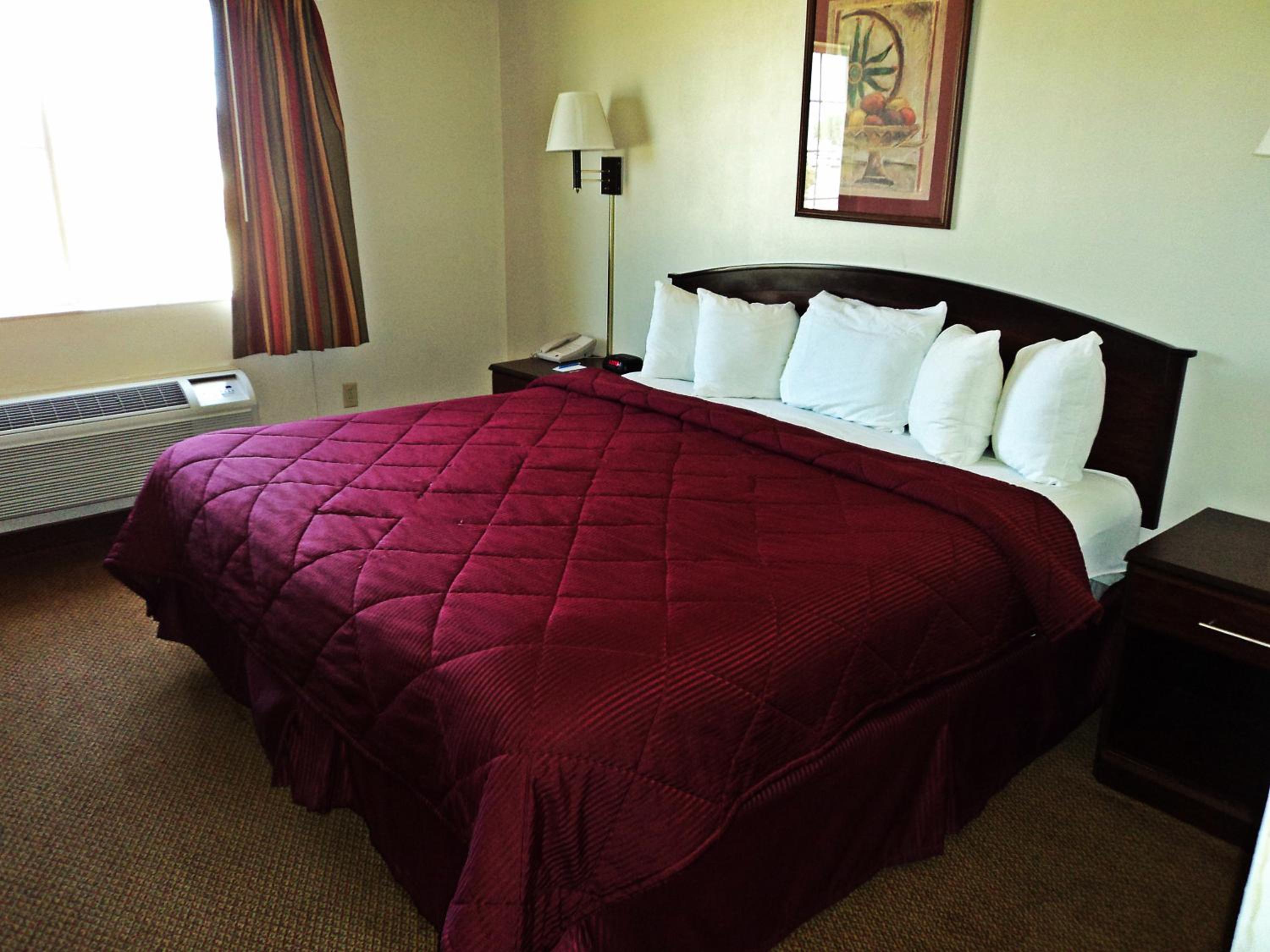 King Room - Non-Smoking - Photo 1
