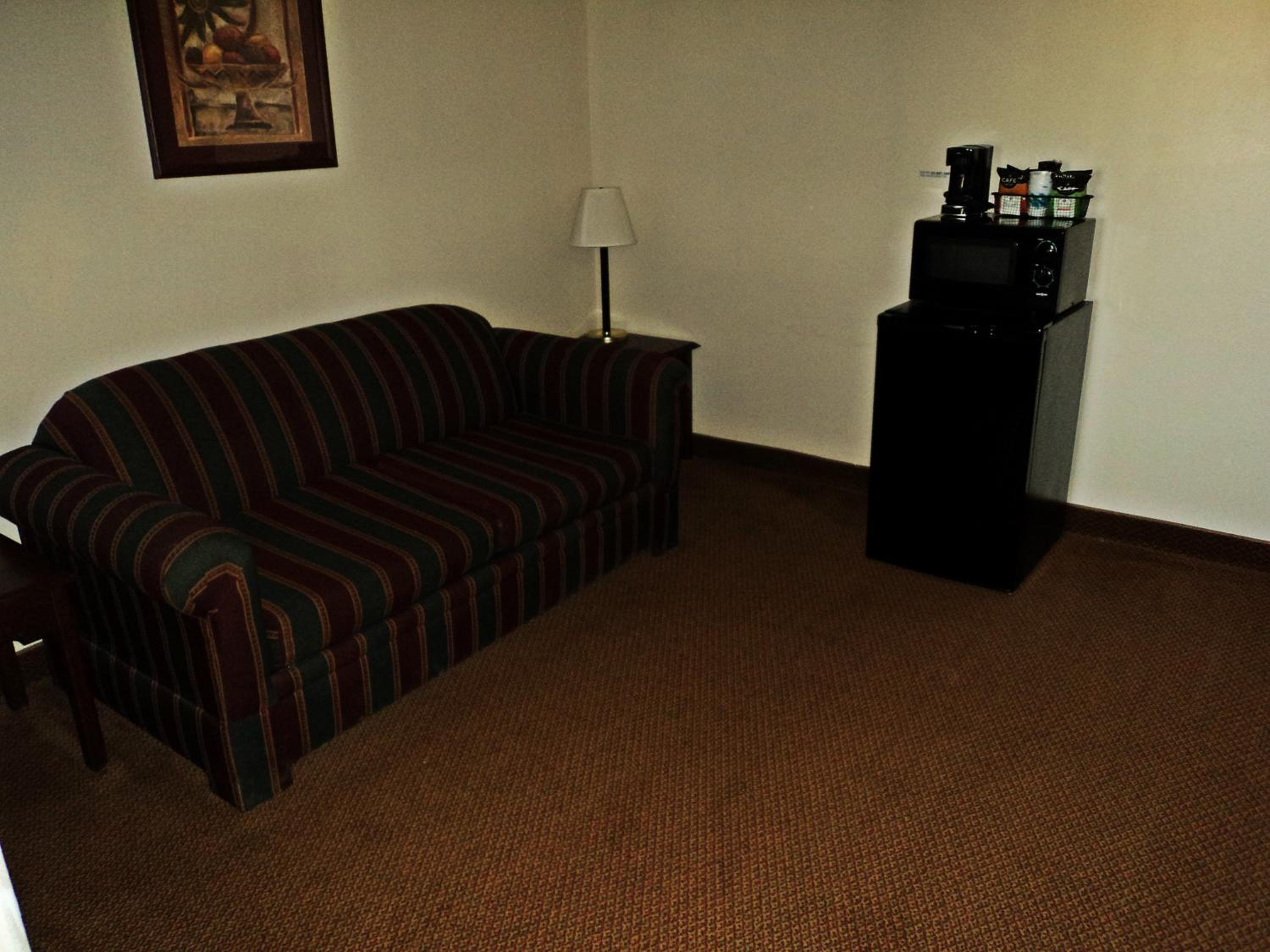 King Suite - Non-Smoking - Photo 1