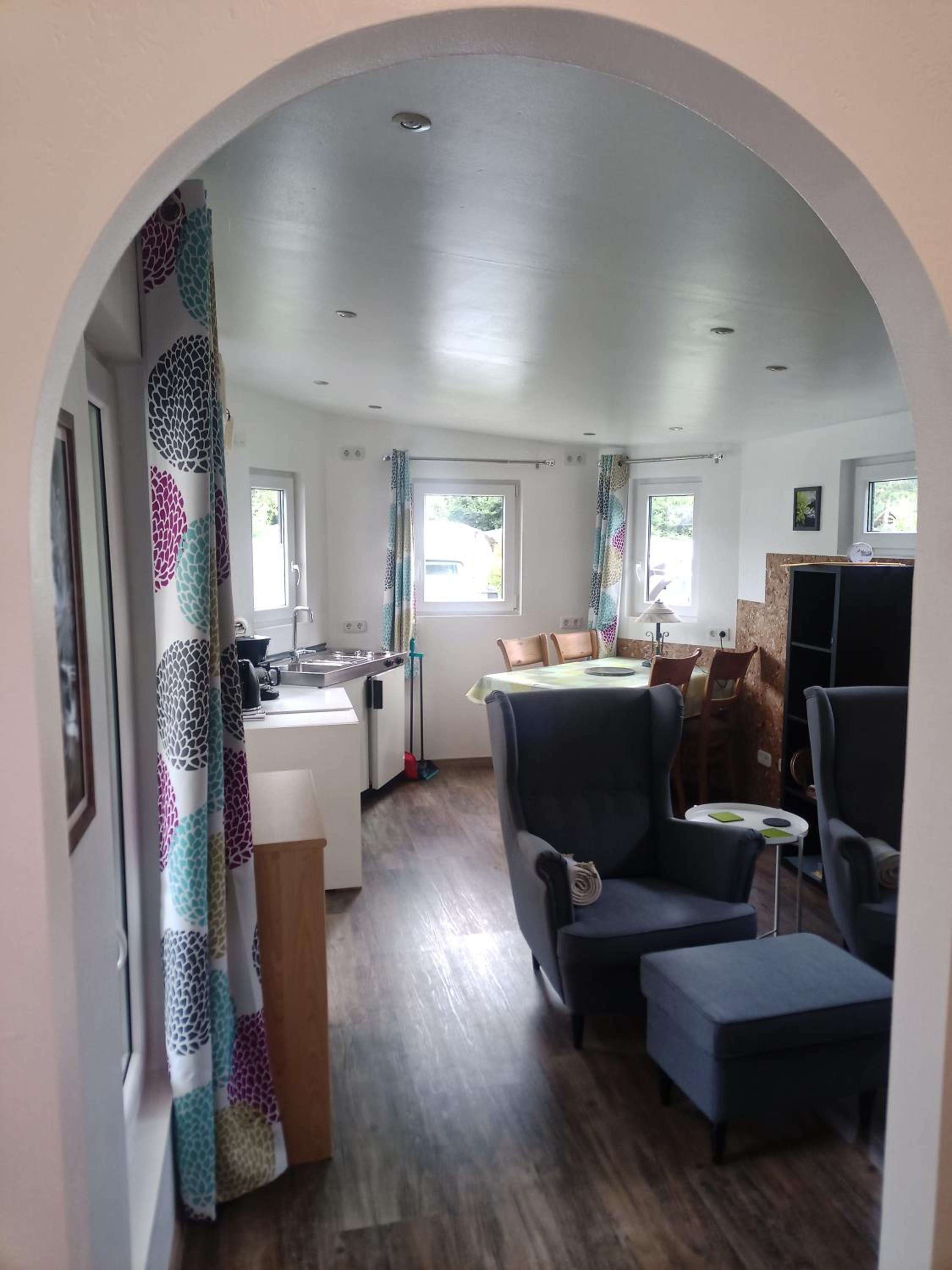 Mobile Home photo 1