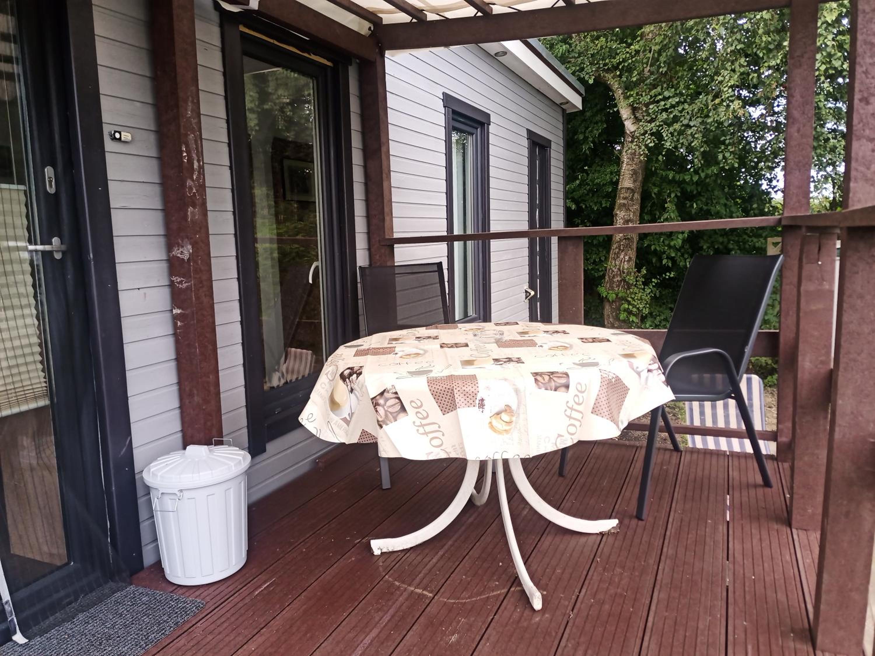 Mobile Home photo 2