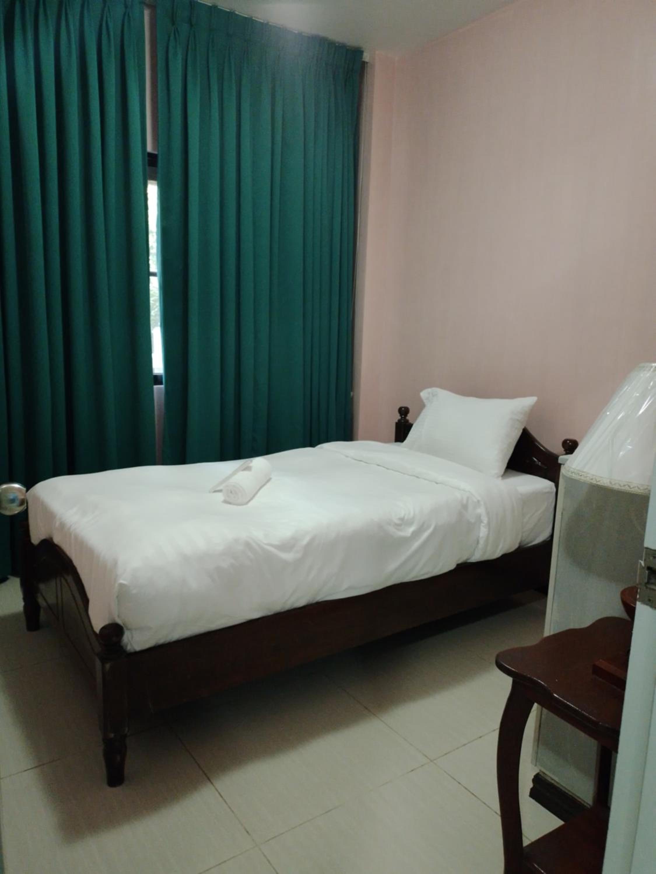 Standard Quadruple Room - Photo 4