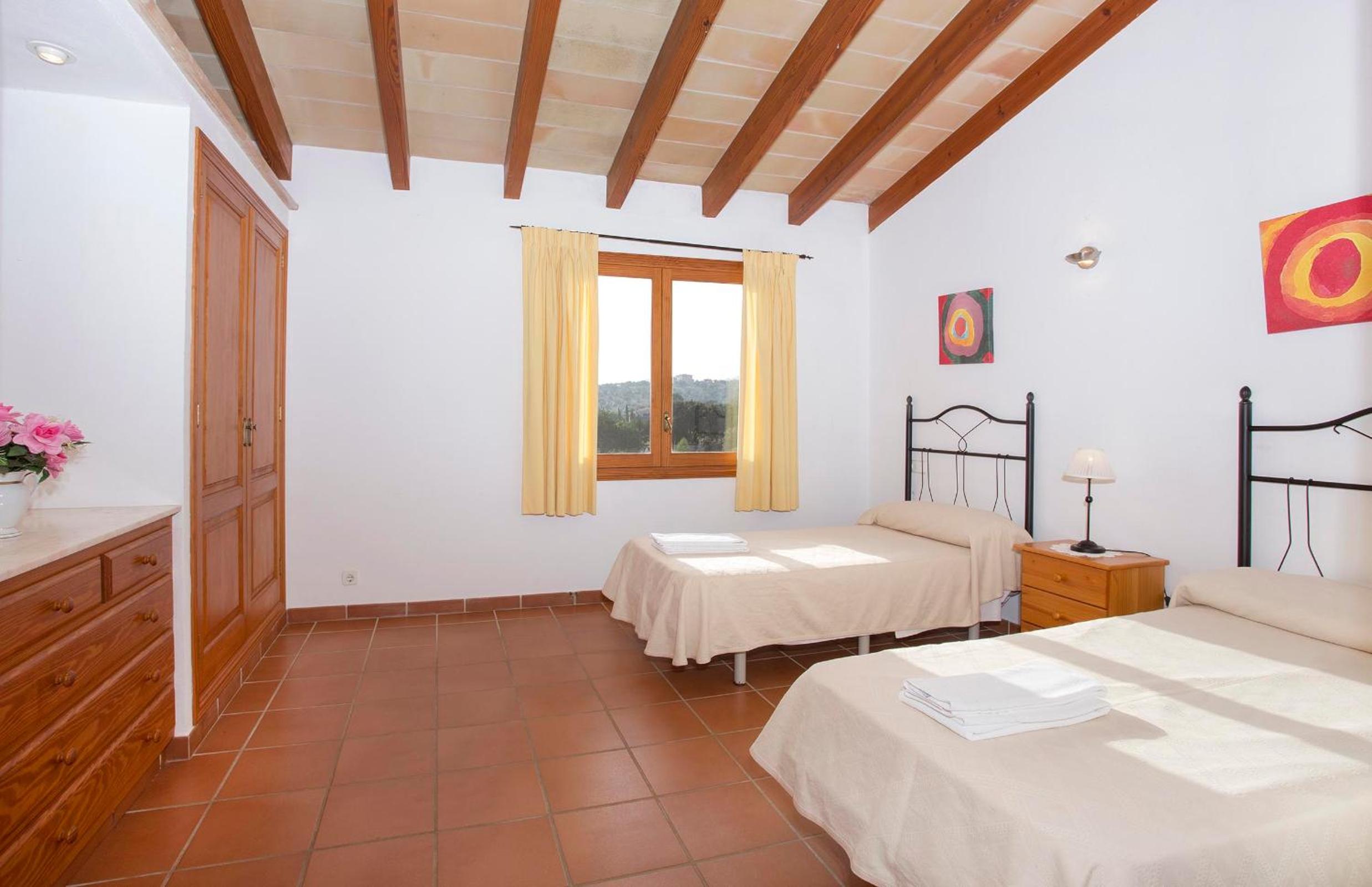 Casa de cuatro habitaciones