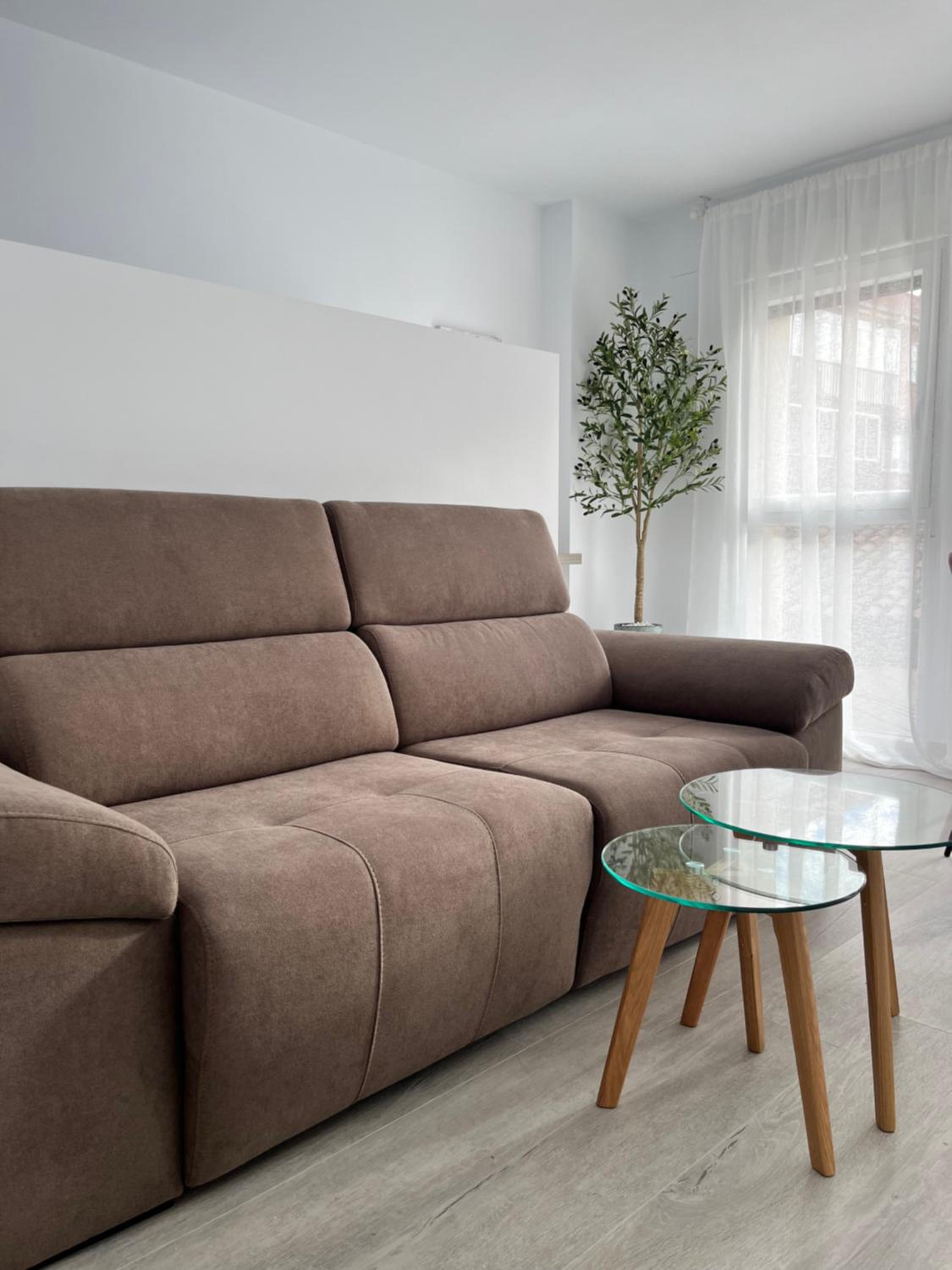 Apartamento de dos habitaciones con balcón