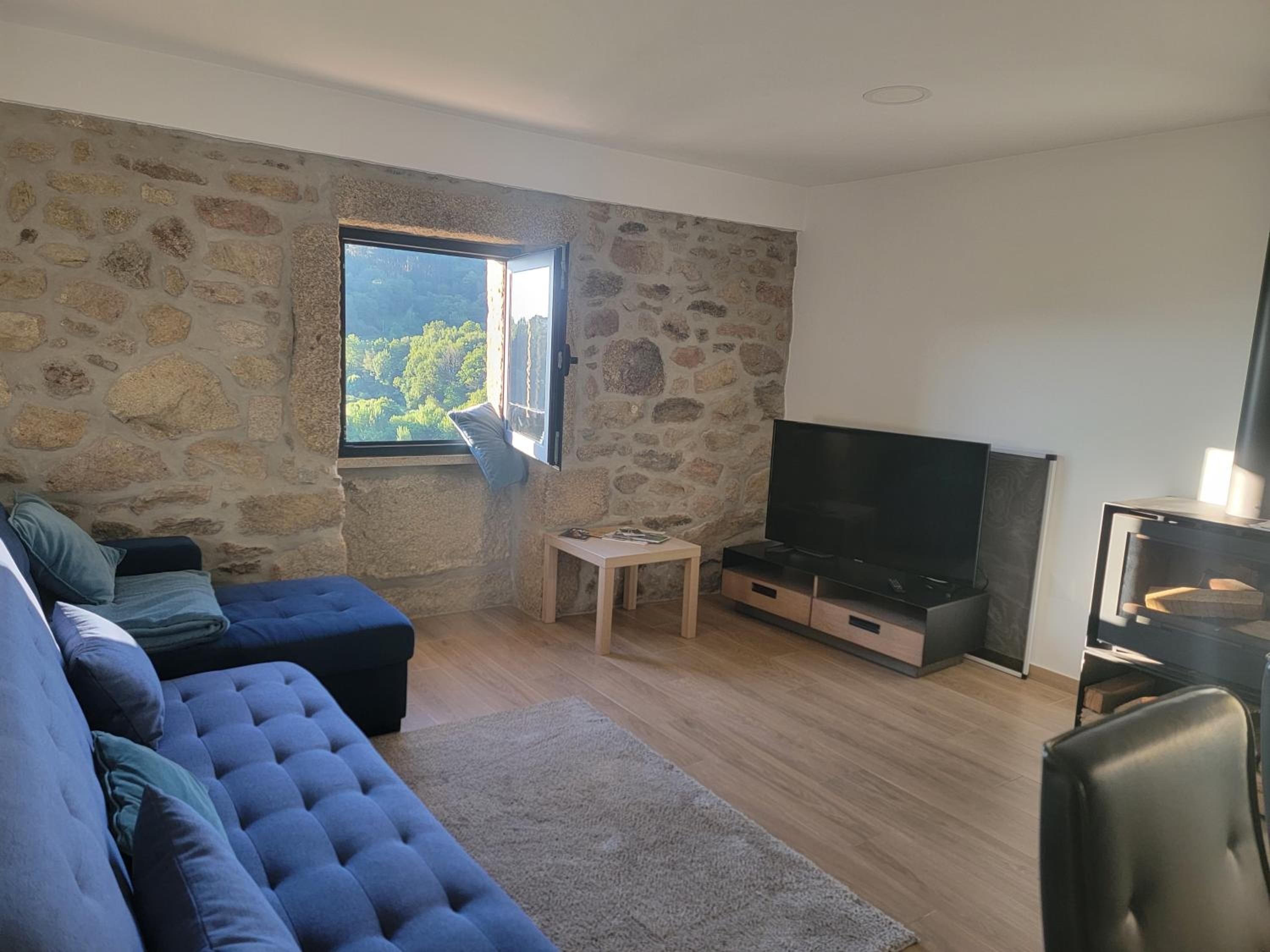One-Bedroom House photo 1