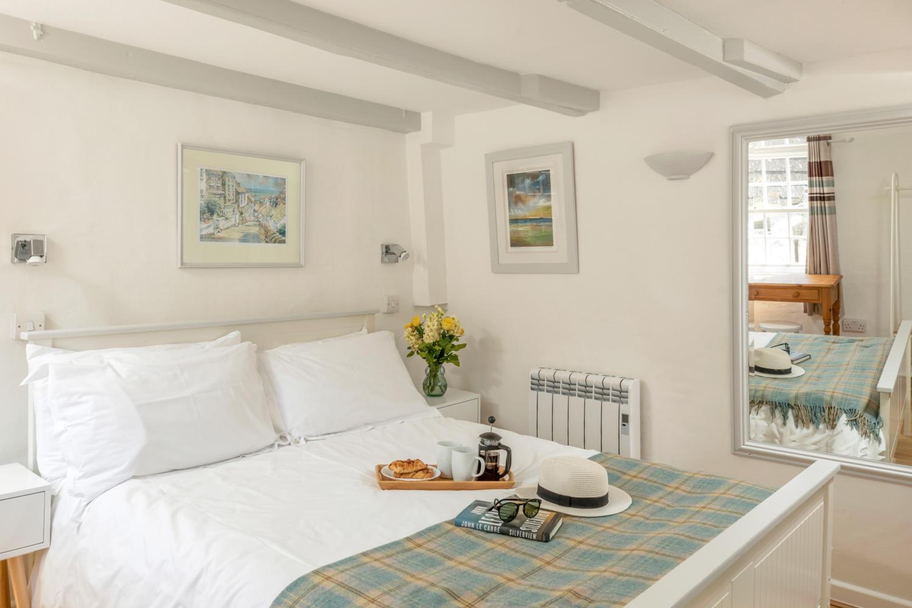 Two-Bedroom House photo 2