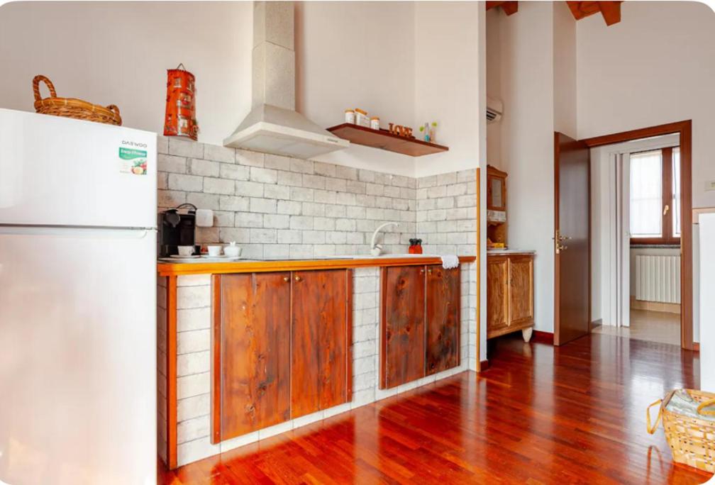Two-Bedroom Apartment - Photo 4