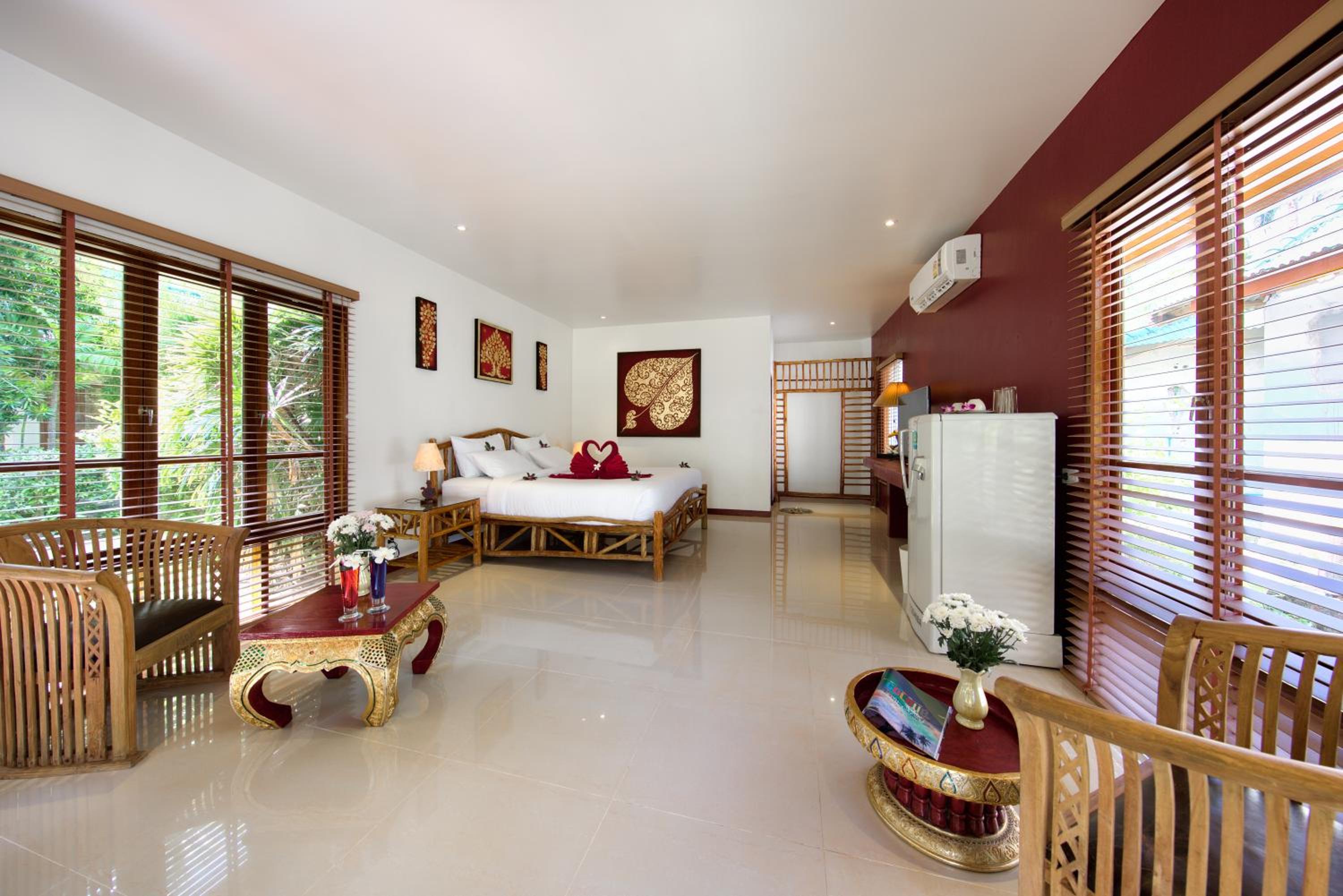 Villa with Sea View - Photo 8