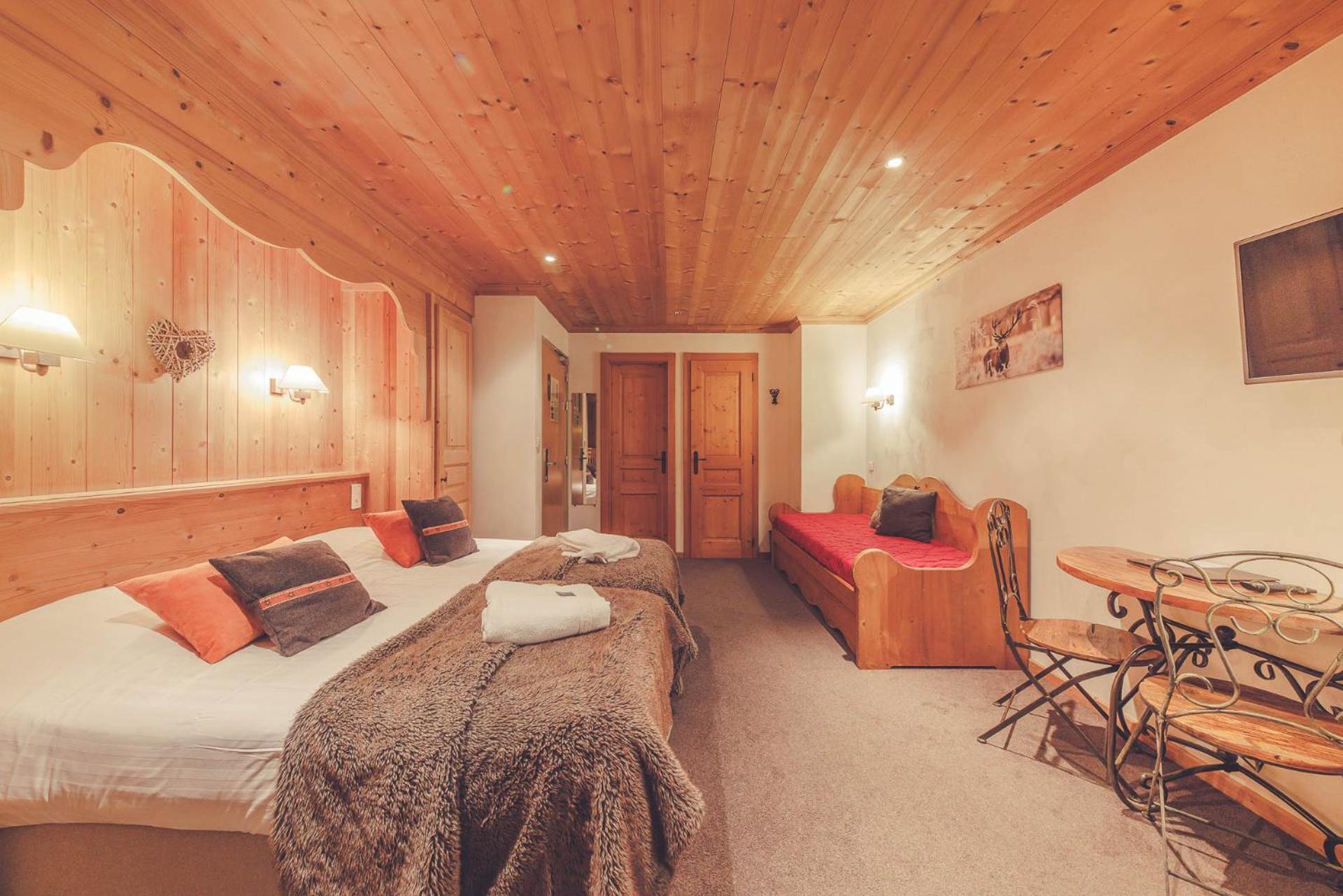 Comfort Triple Room with Shower photo 3