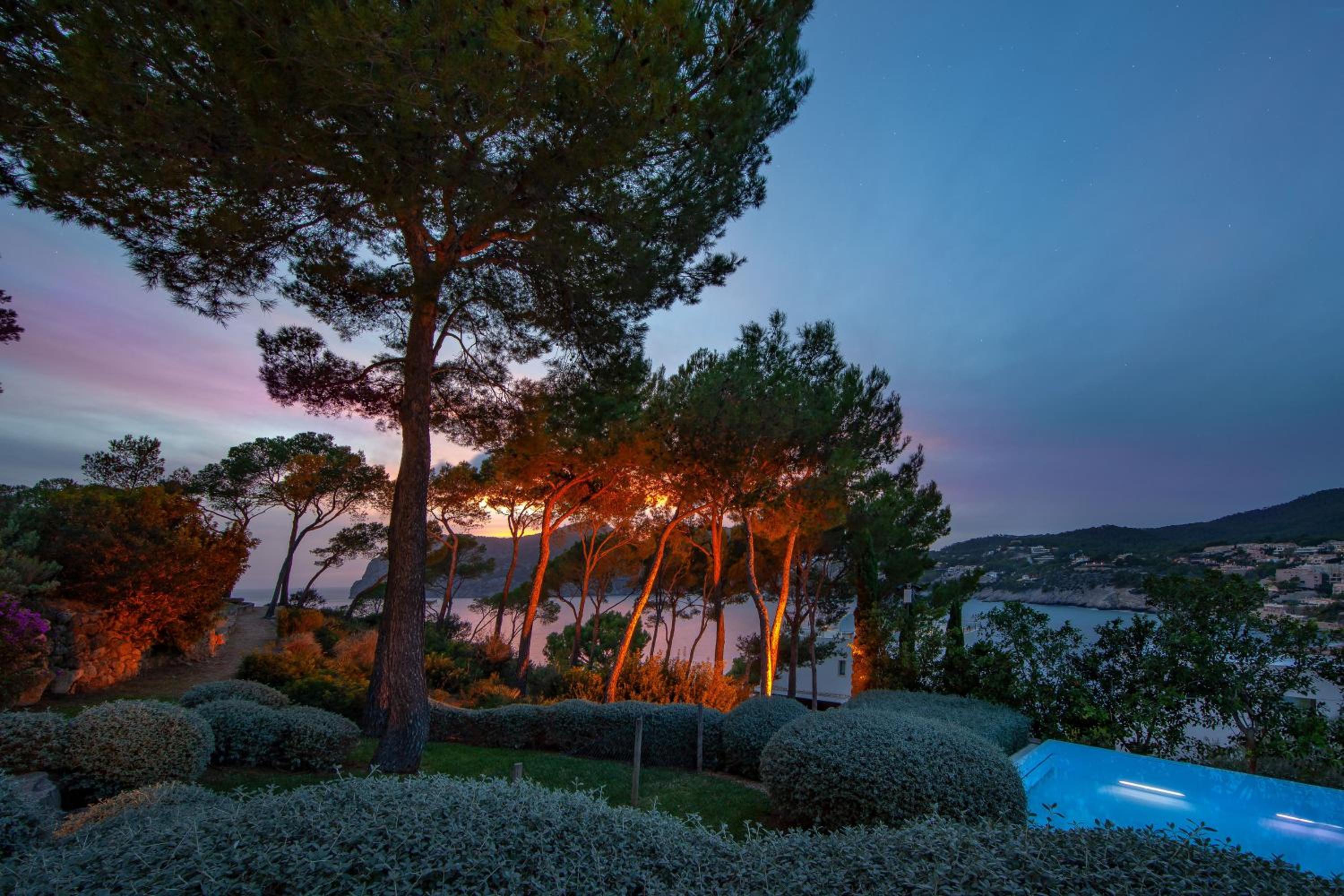 Villa with Sea View photo 2