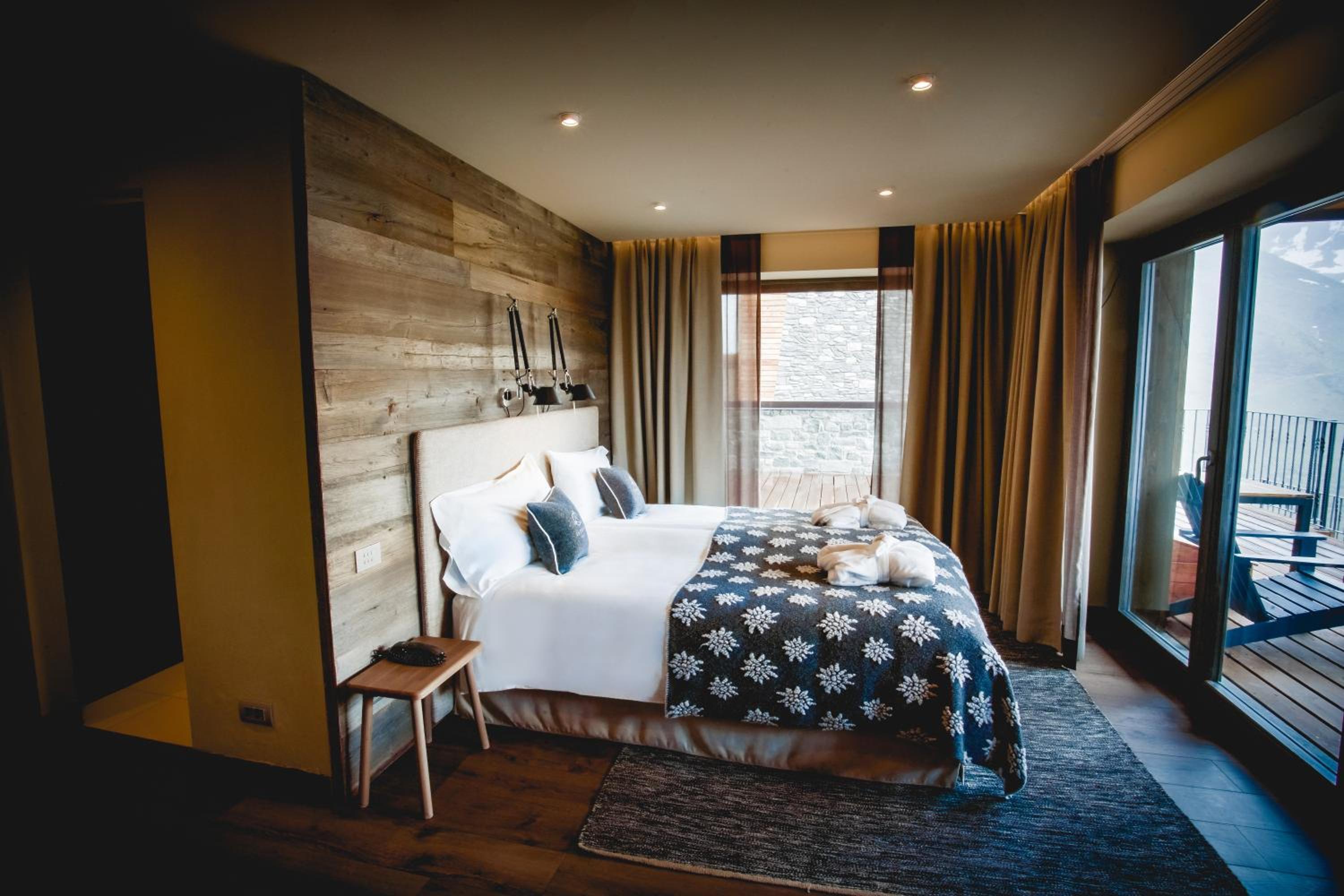 Double Room with Spa Bath