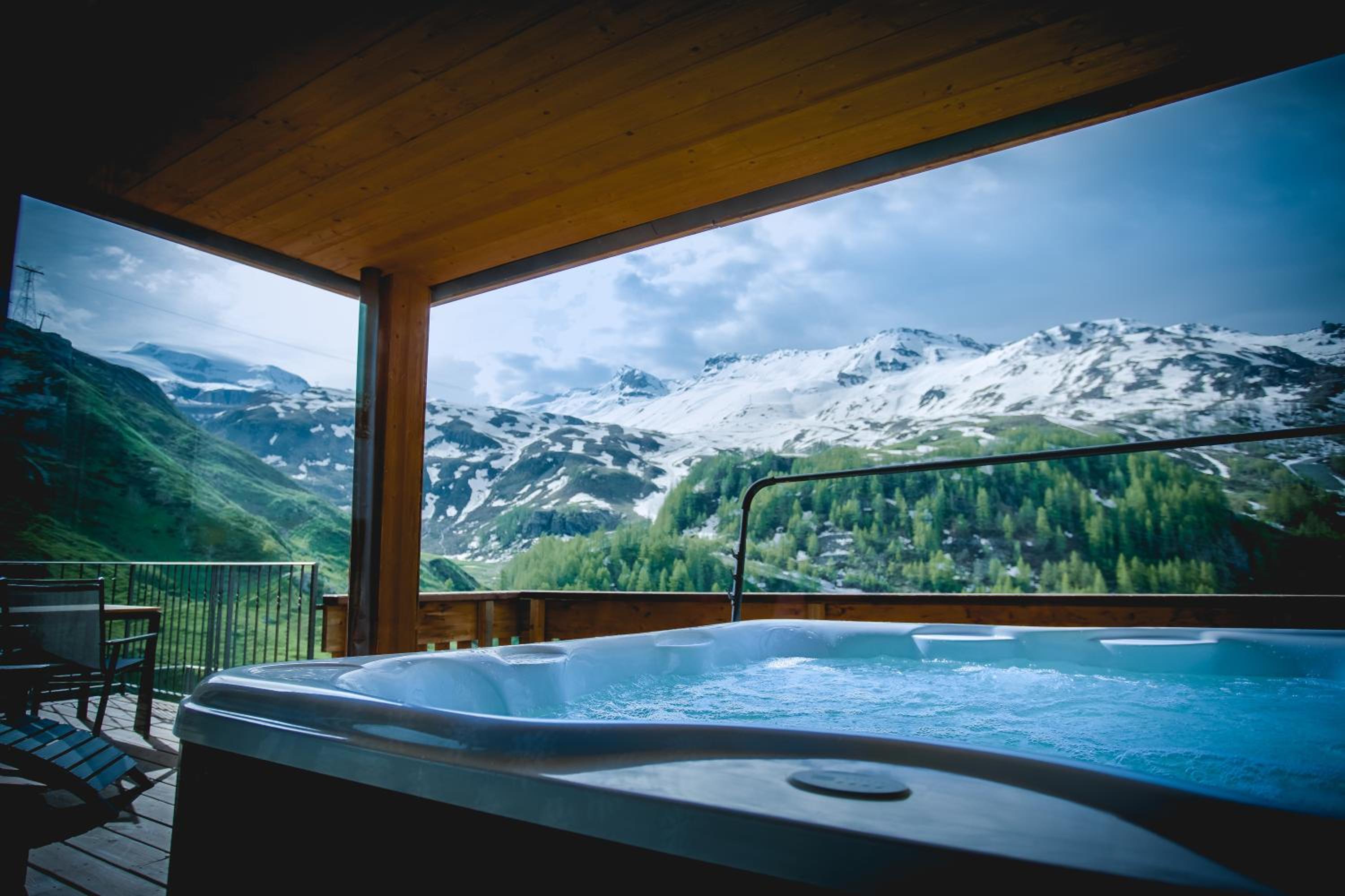 Double Room with Spa Bath photo 2