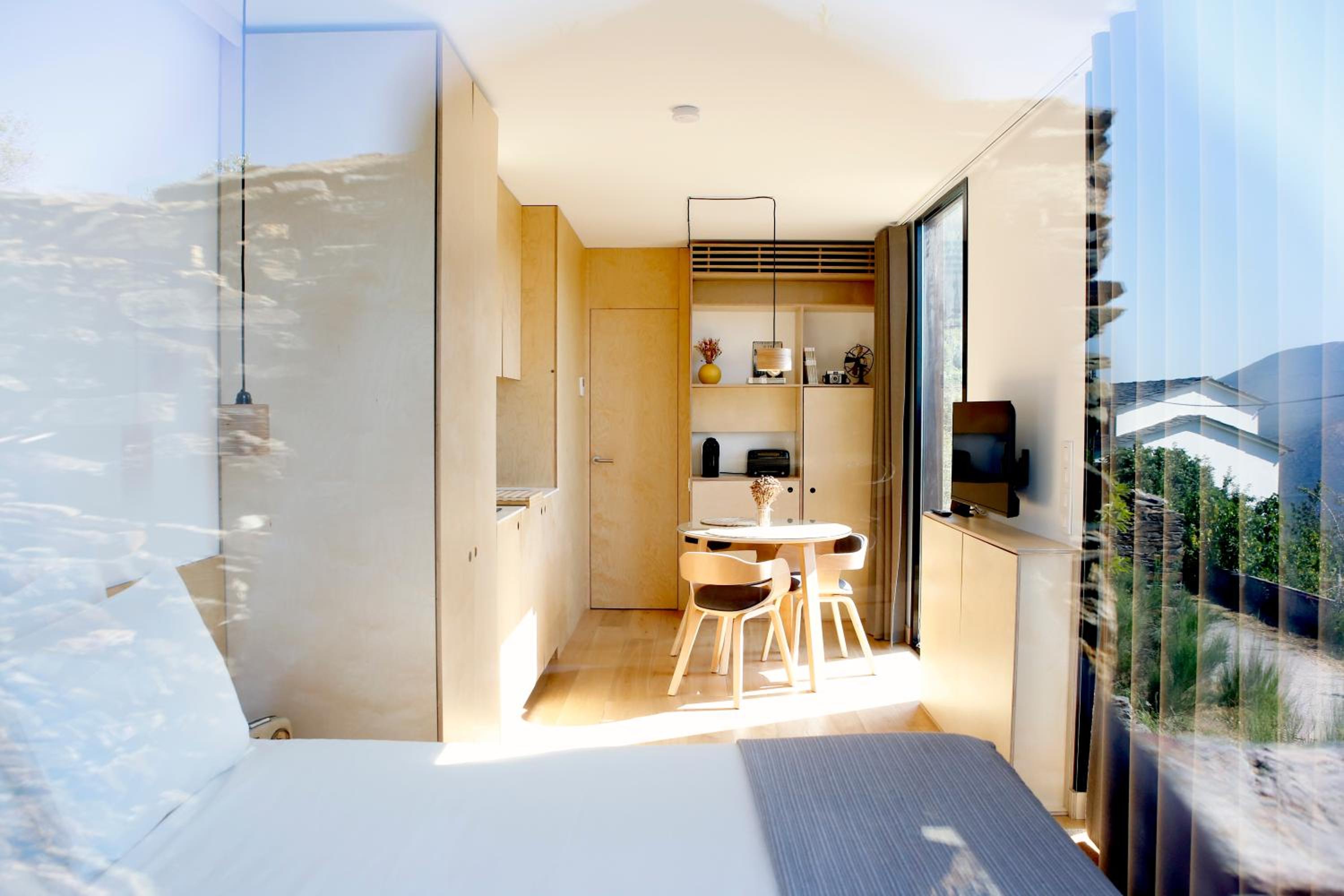 One-Bedroom House - Photo 7