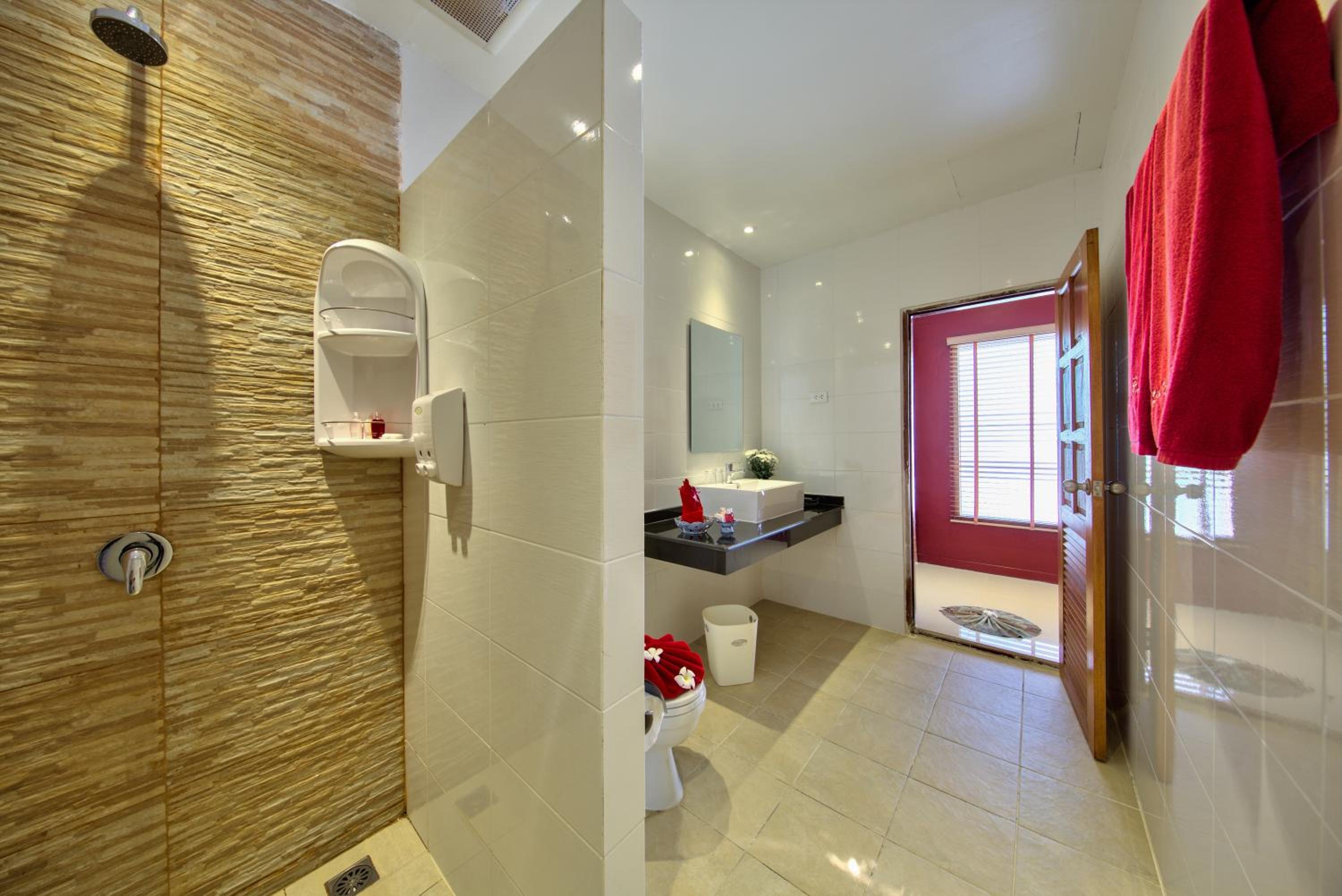 Villa with Sea View - Photo 4