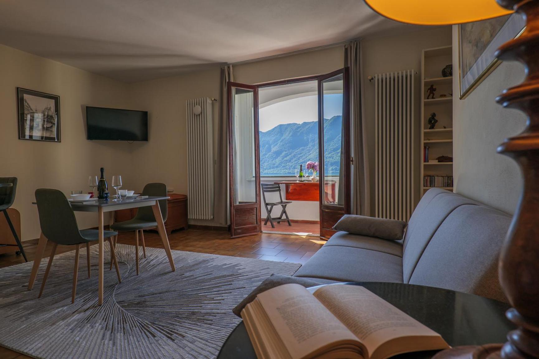 Apartment mit Balkon photo 1