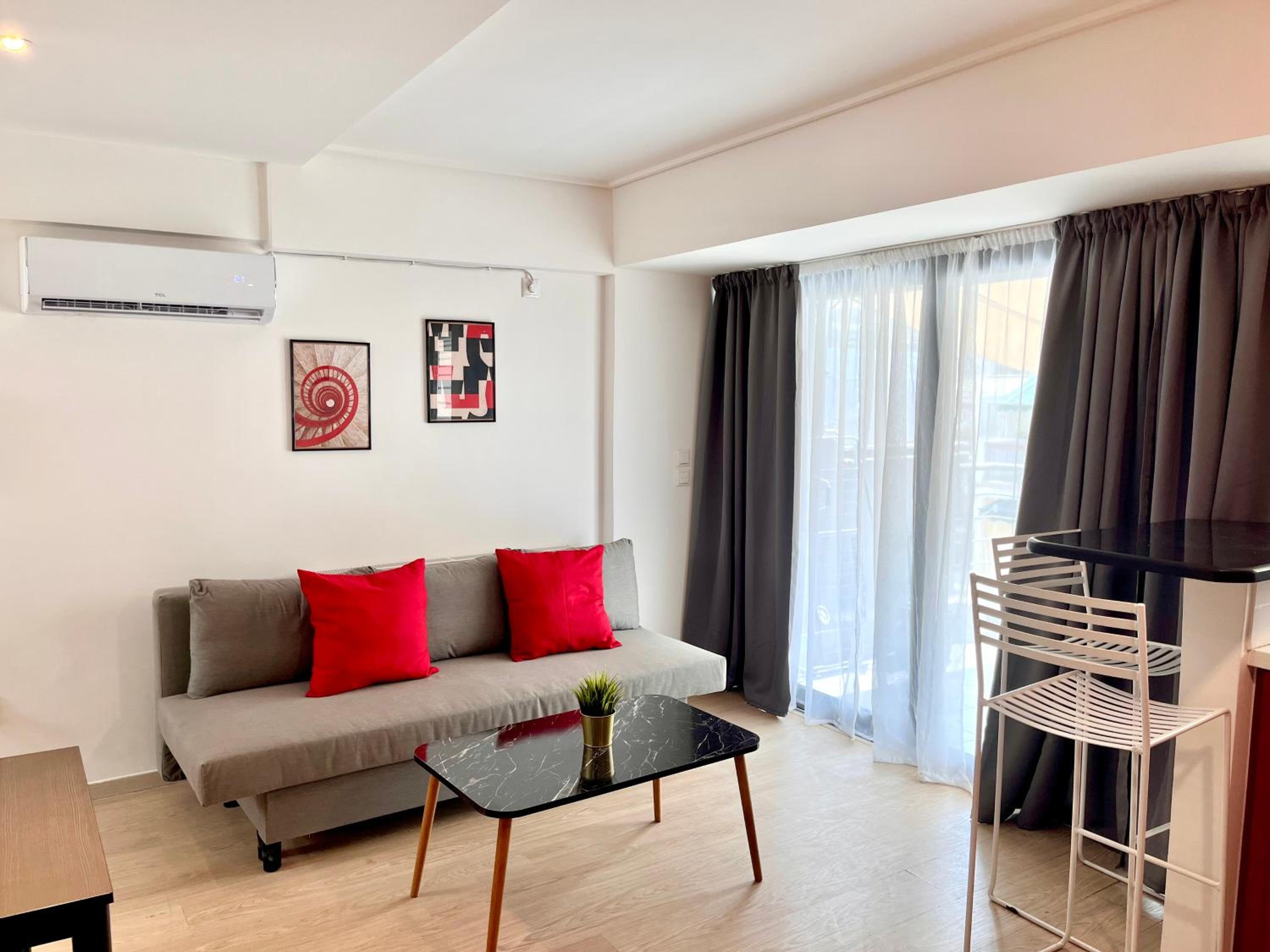 One-Bedroom Apartment
