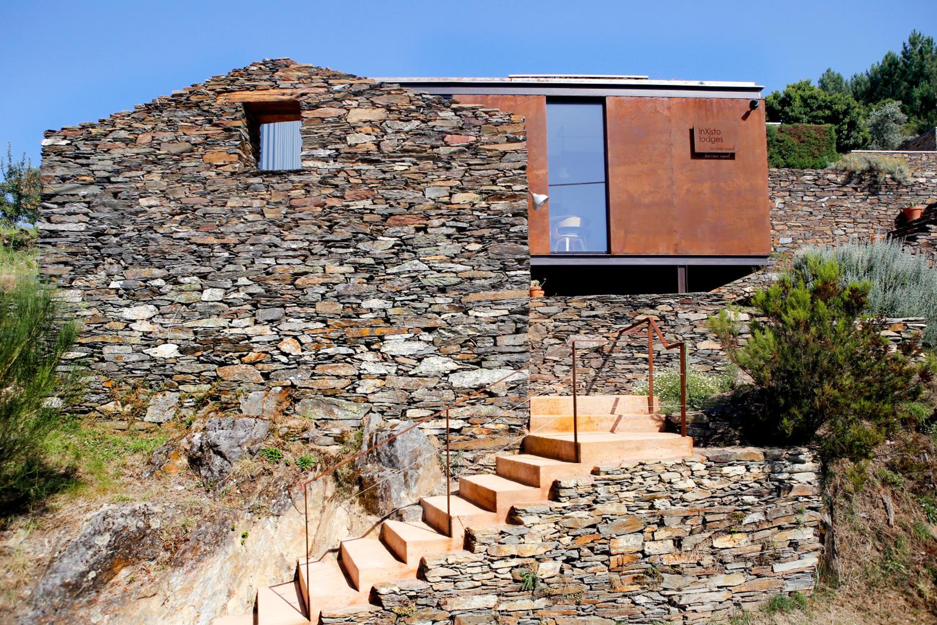 One-Bedroom House - Photo 6