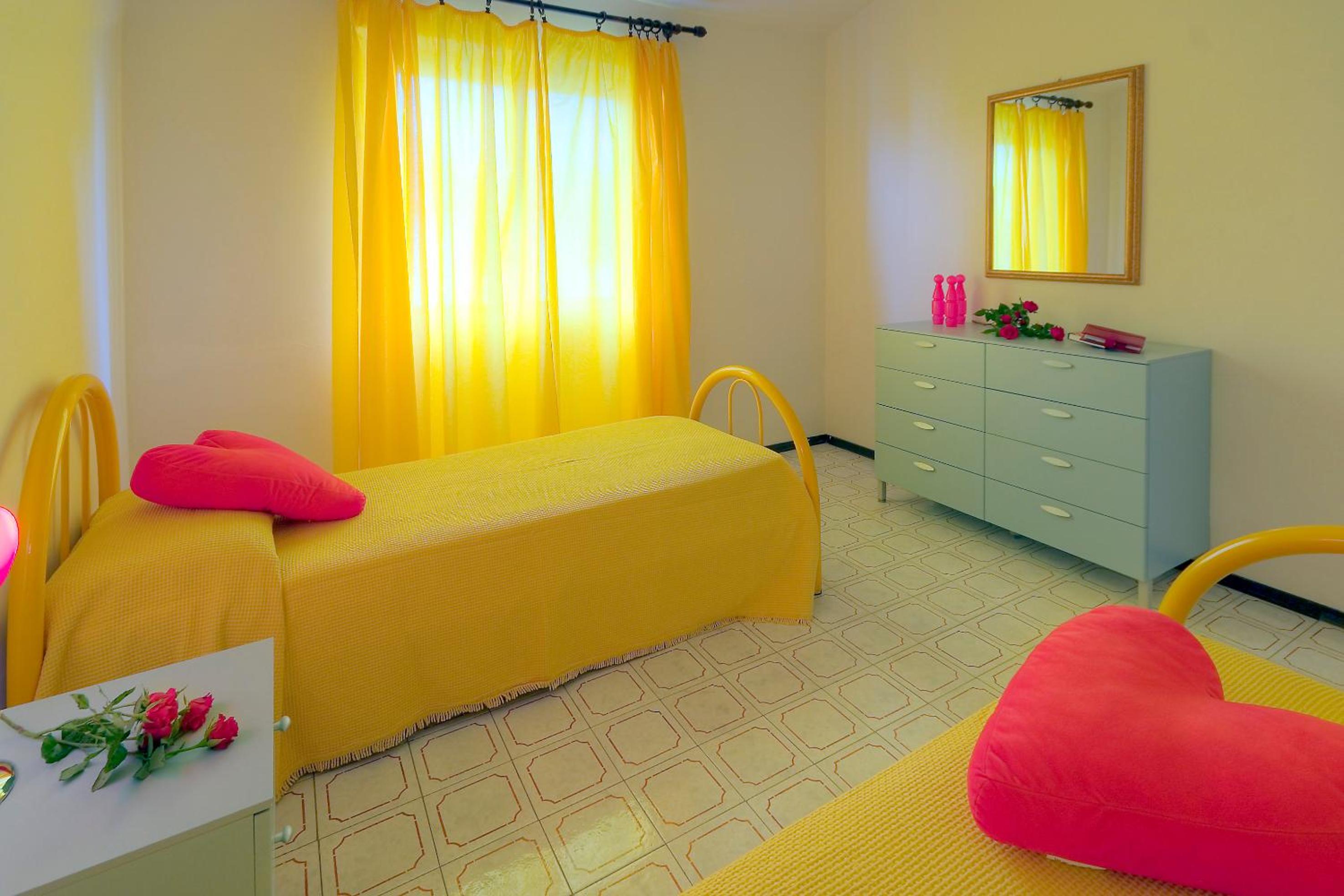 Two-Bedroom Apartment - Split Level photo 1
