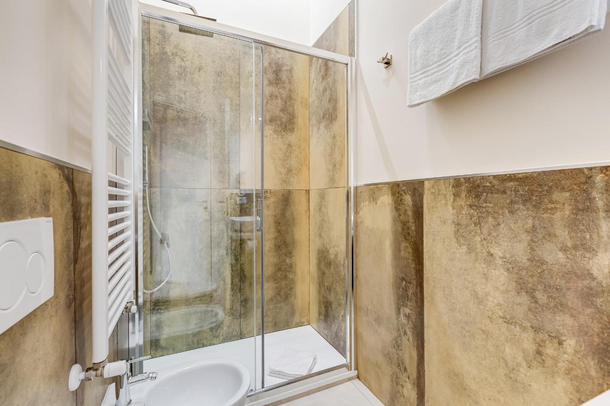 Superior Triple Room photo 3