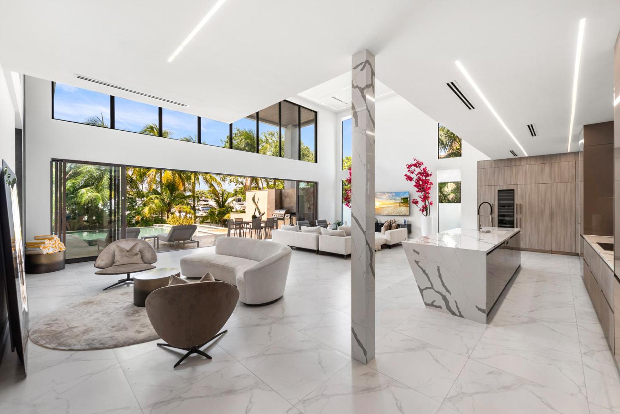 Villa photo 1