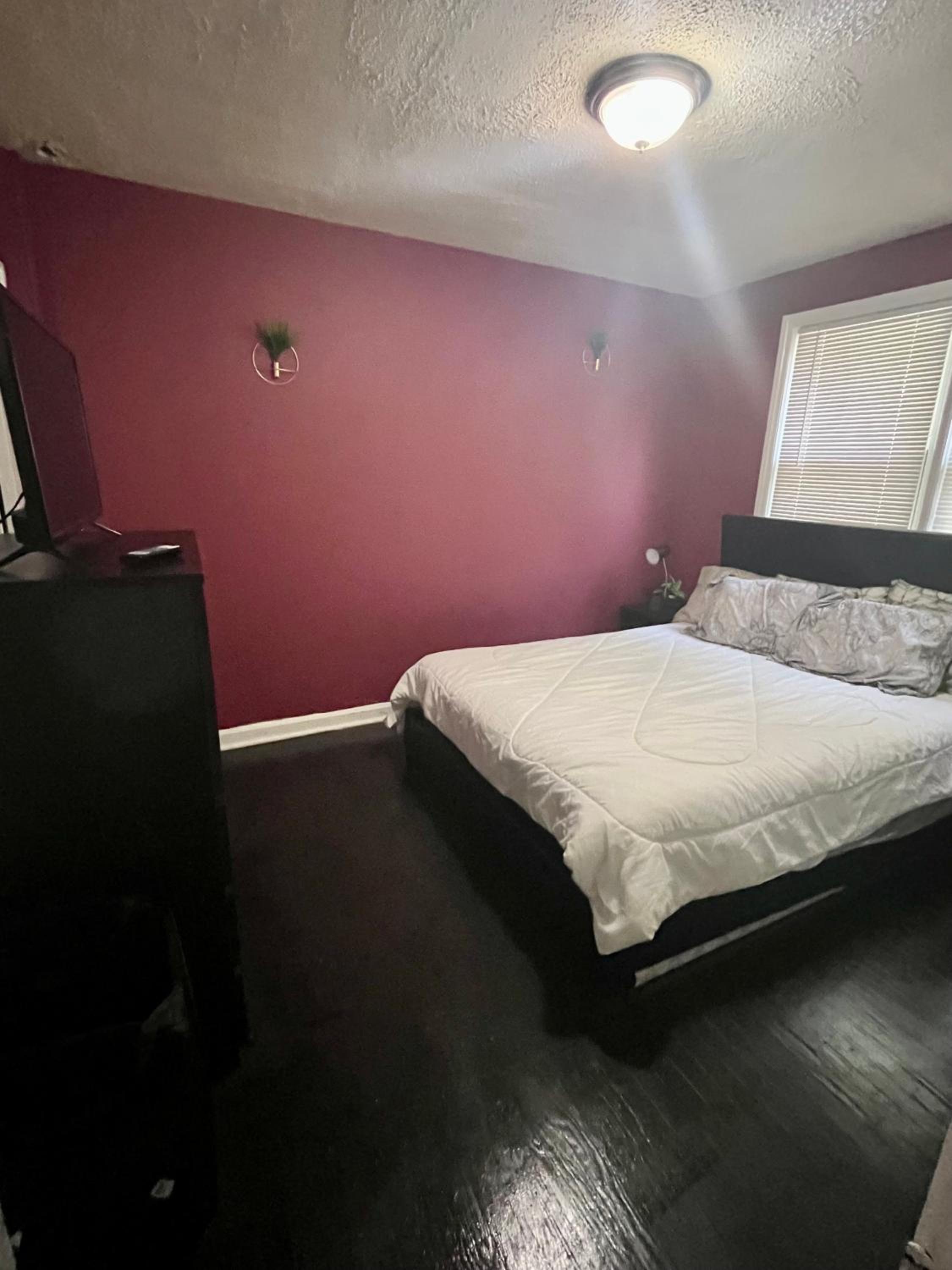 Three-Bedroom House photo 1