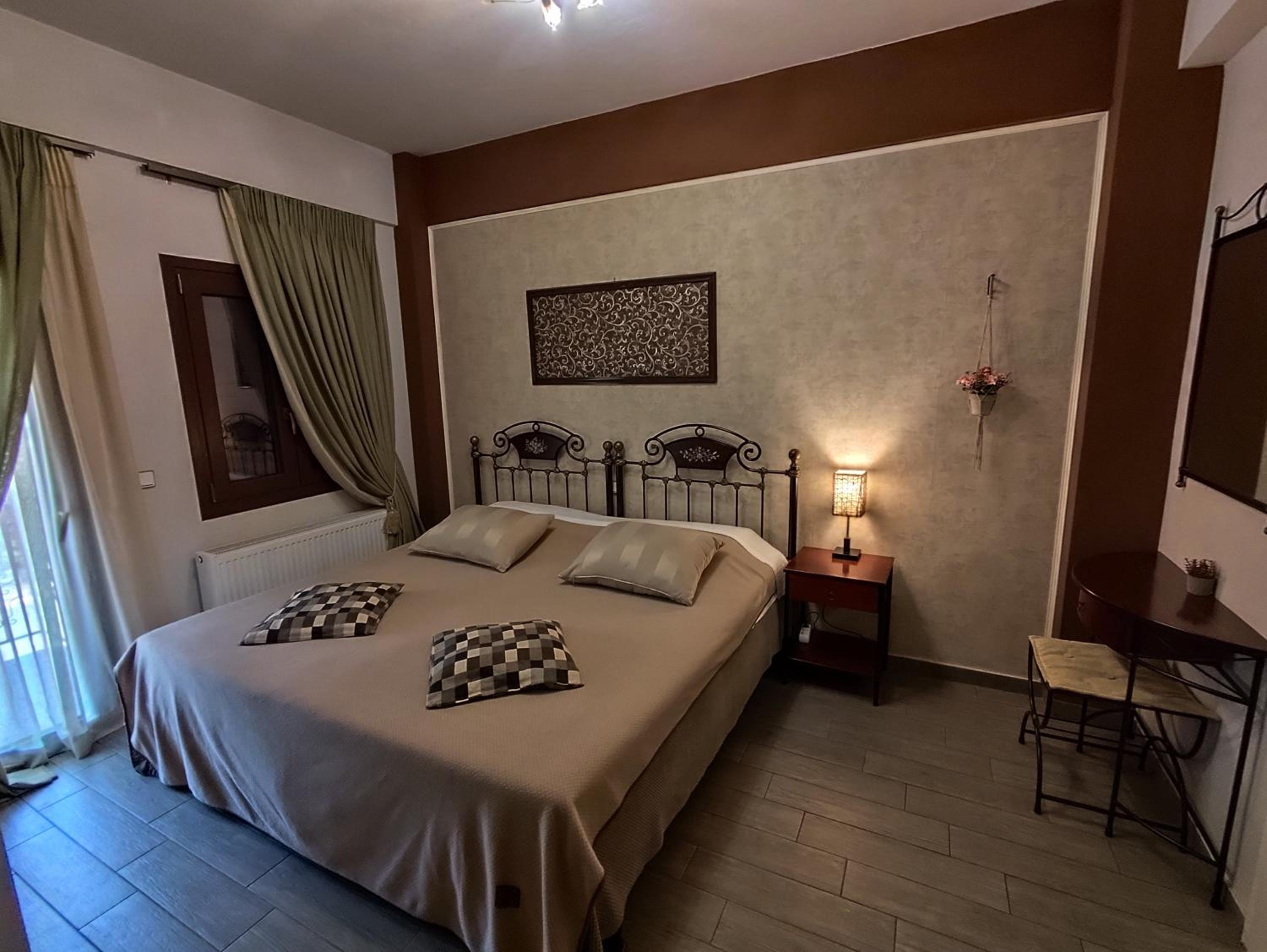 Standard Double Room - Photo 5