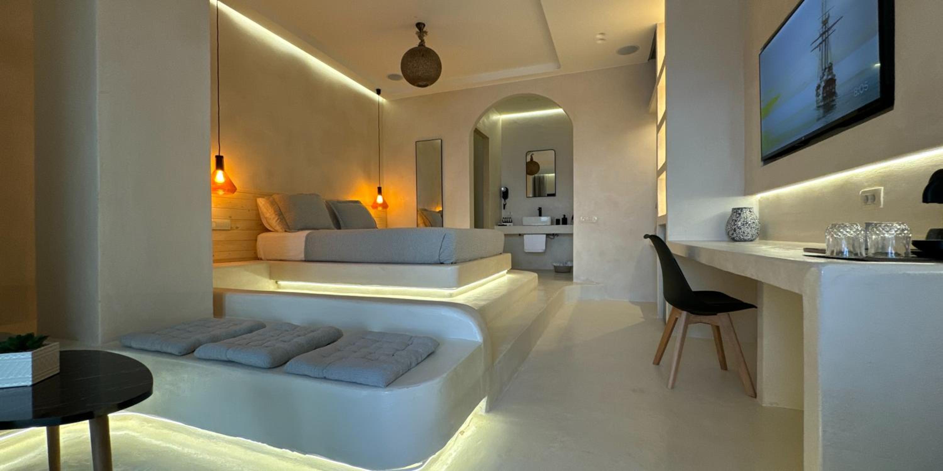 Deluxe Suite with Sea View