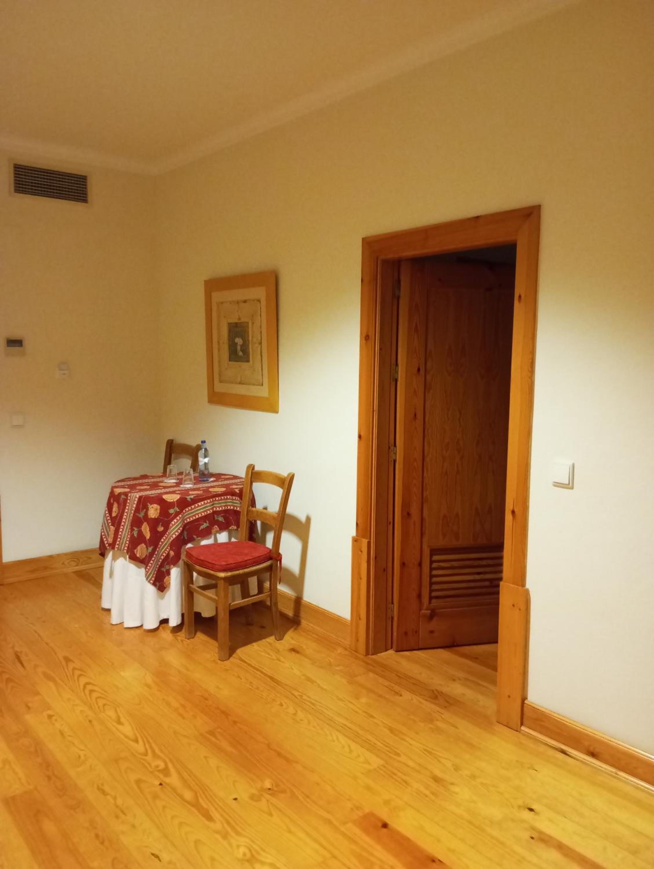 Suite - Photo 5