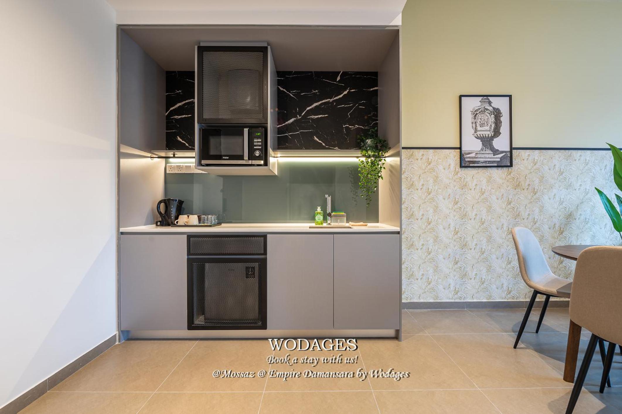 Premium Two-Bedroom Apartment - Photo 30
