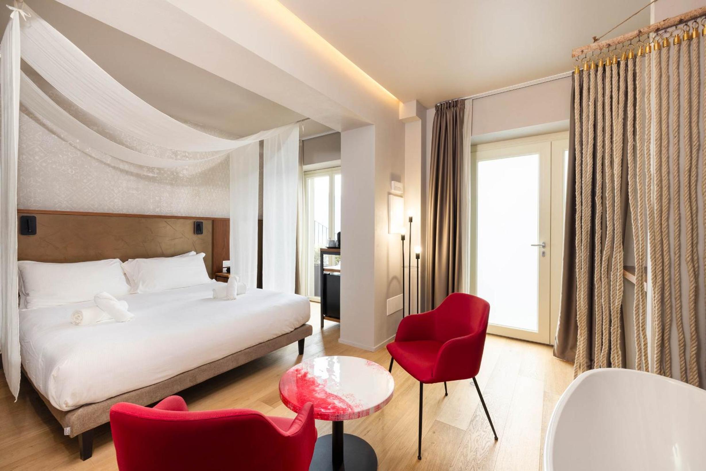 Superior Double Room - Photo 1
