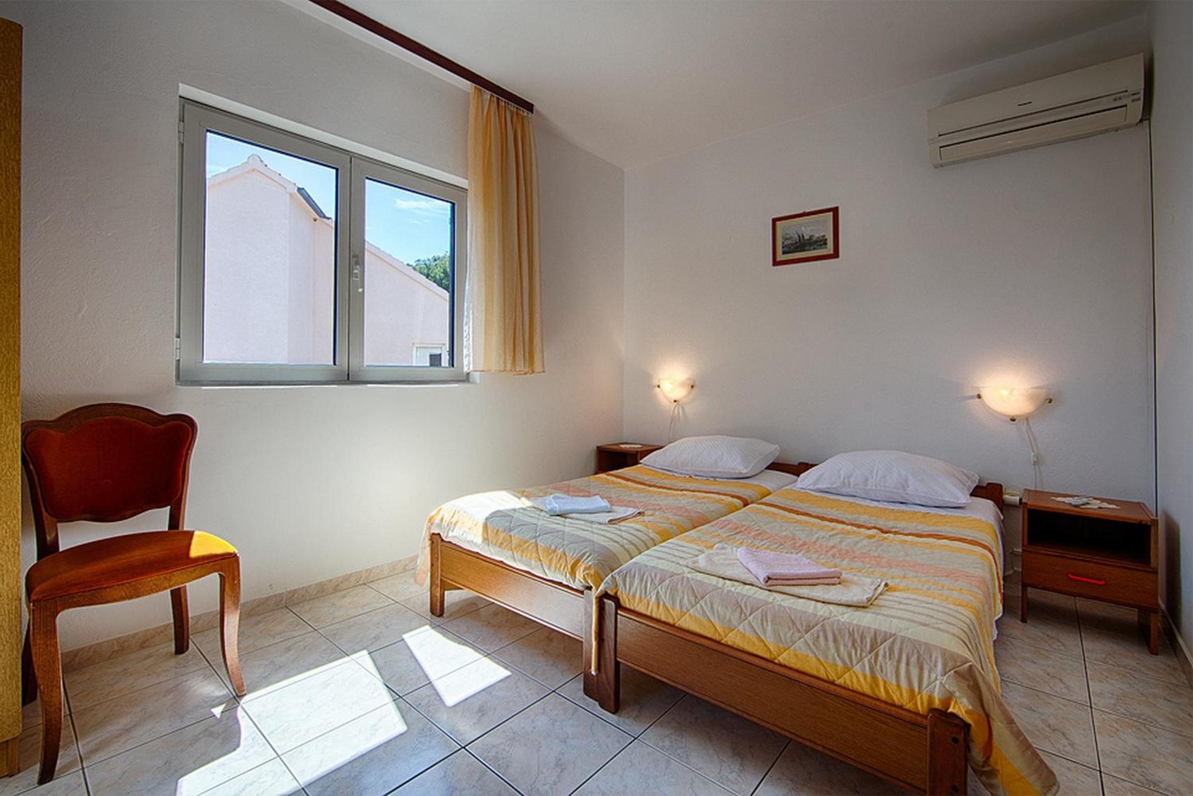 One-Bedroom Apartment with Balcony and Sea View - 2nd floor photo 3