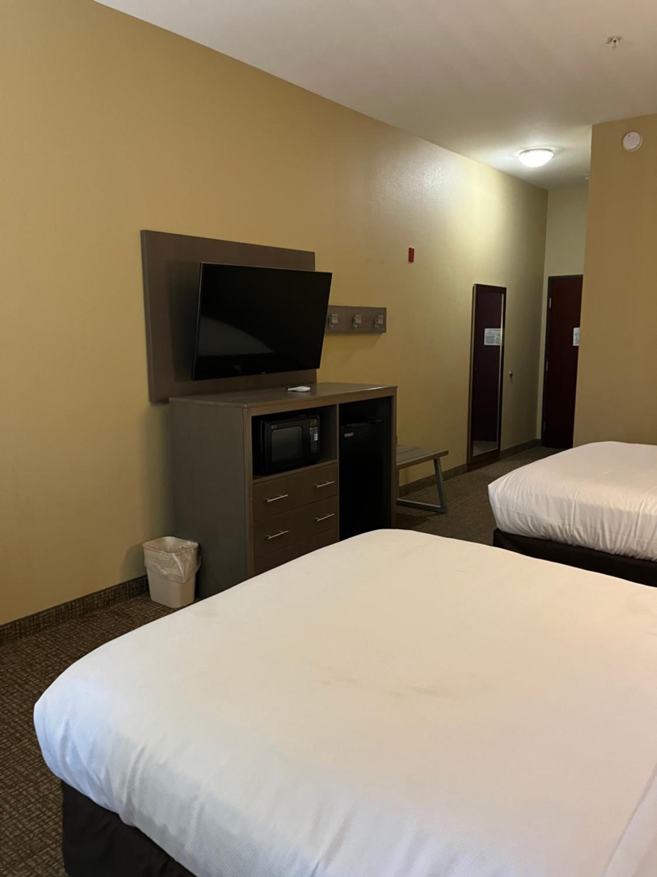 Queen Room with Two Queen Beds - Non-Smoking