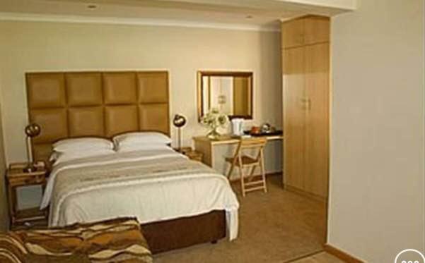 Budget Double Room photo 3
