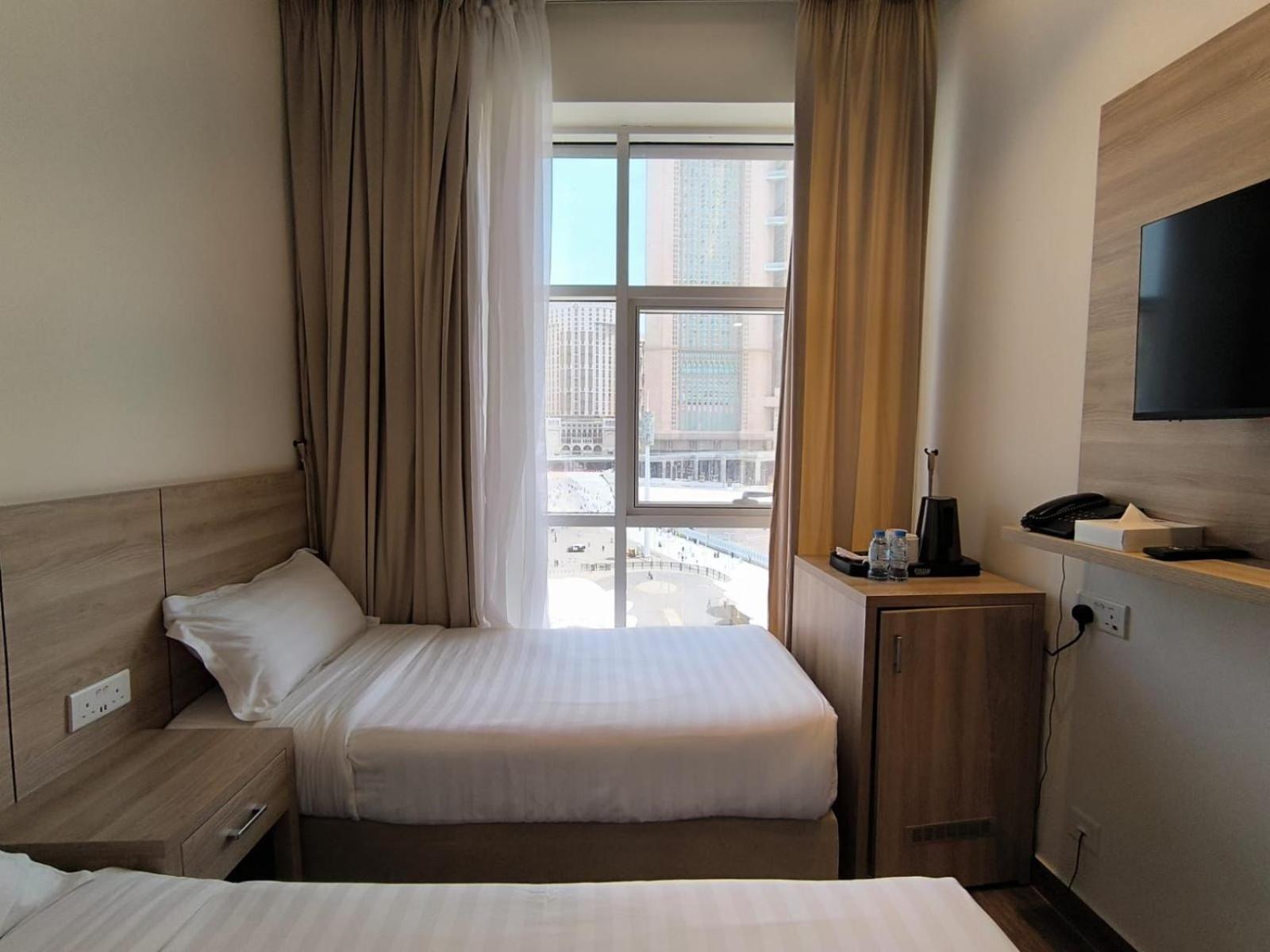 Twin Room - Photo 1